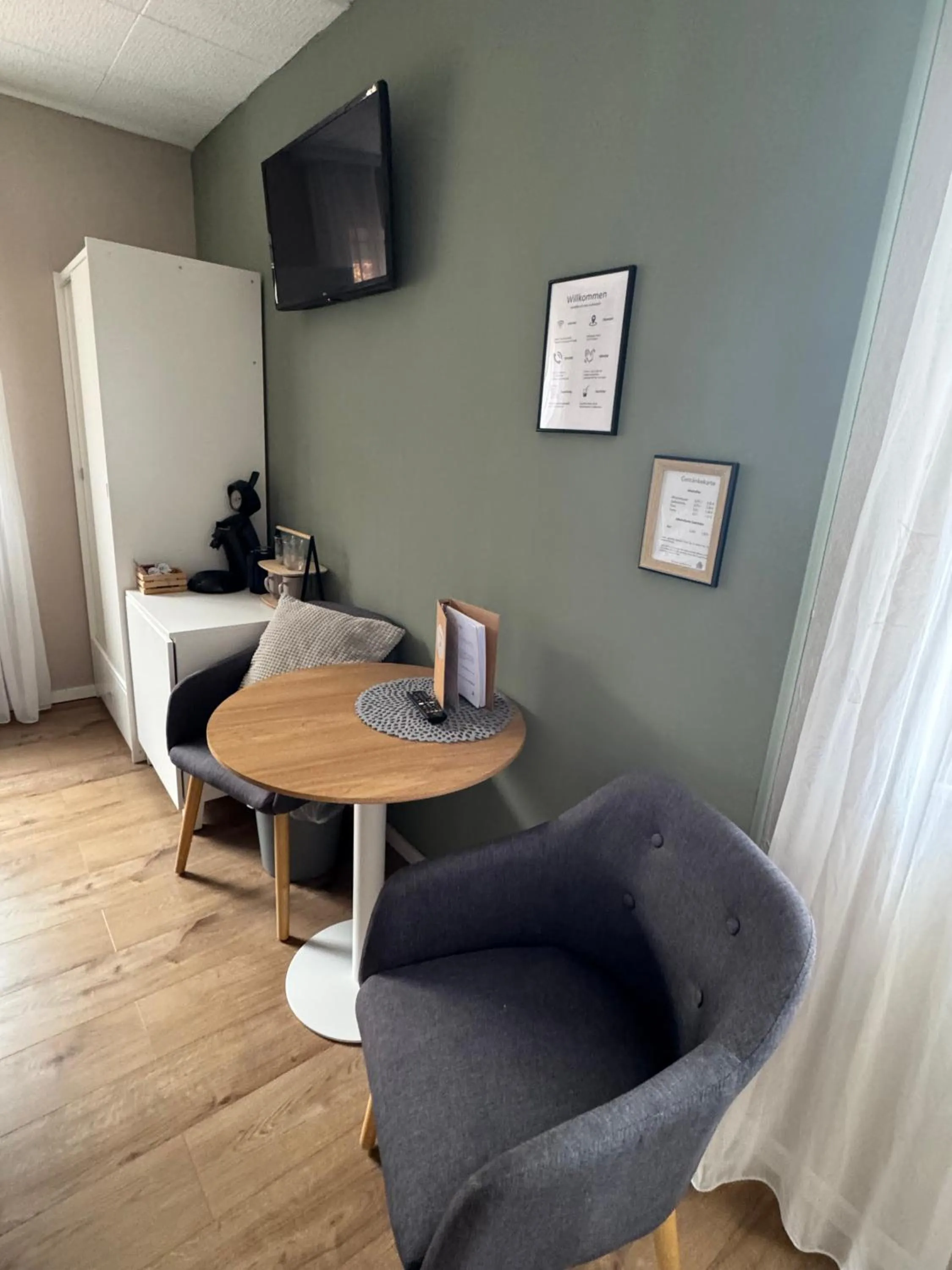 TV and multimedia in Pension und Apartment Landhaus Fricke