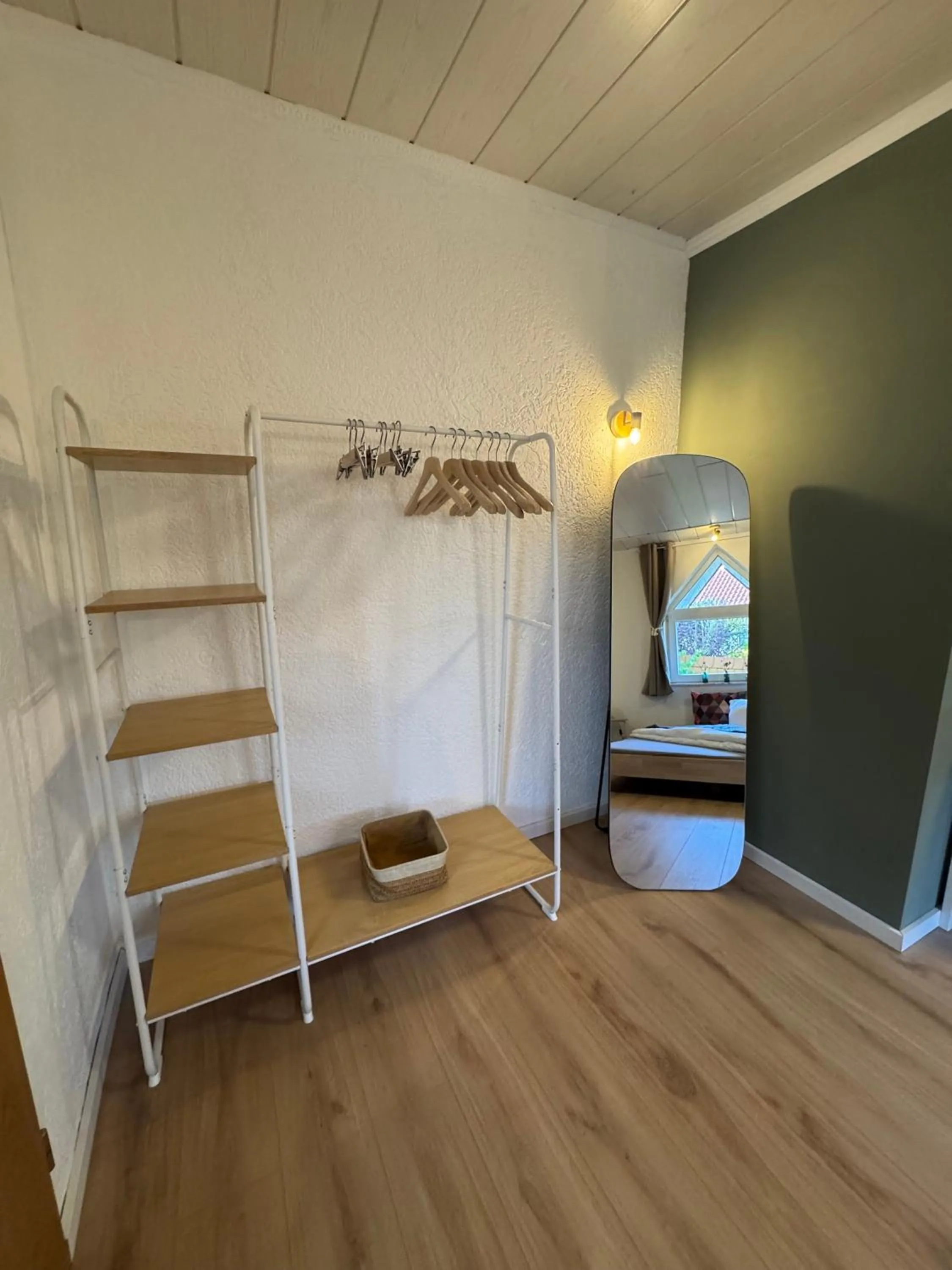 furniture, Bed in Pension und Apartment Landhaus Fricke