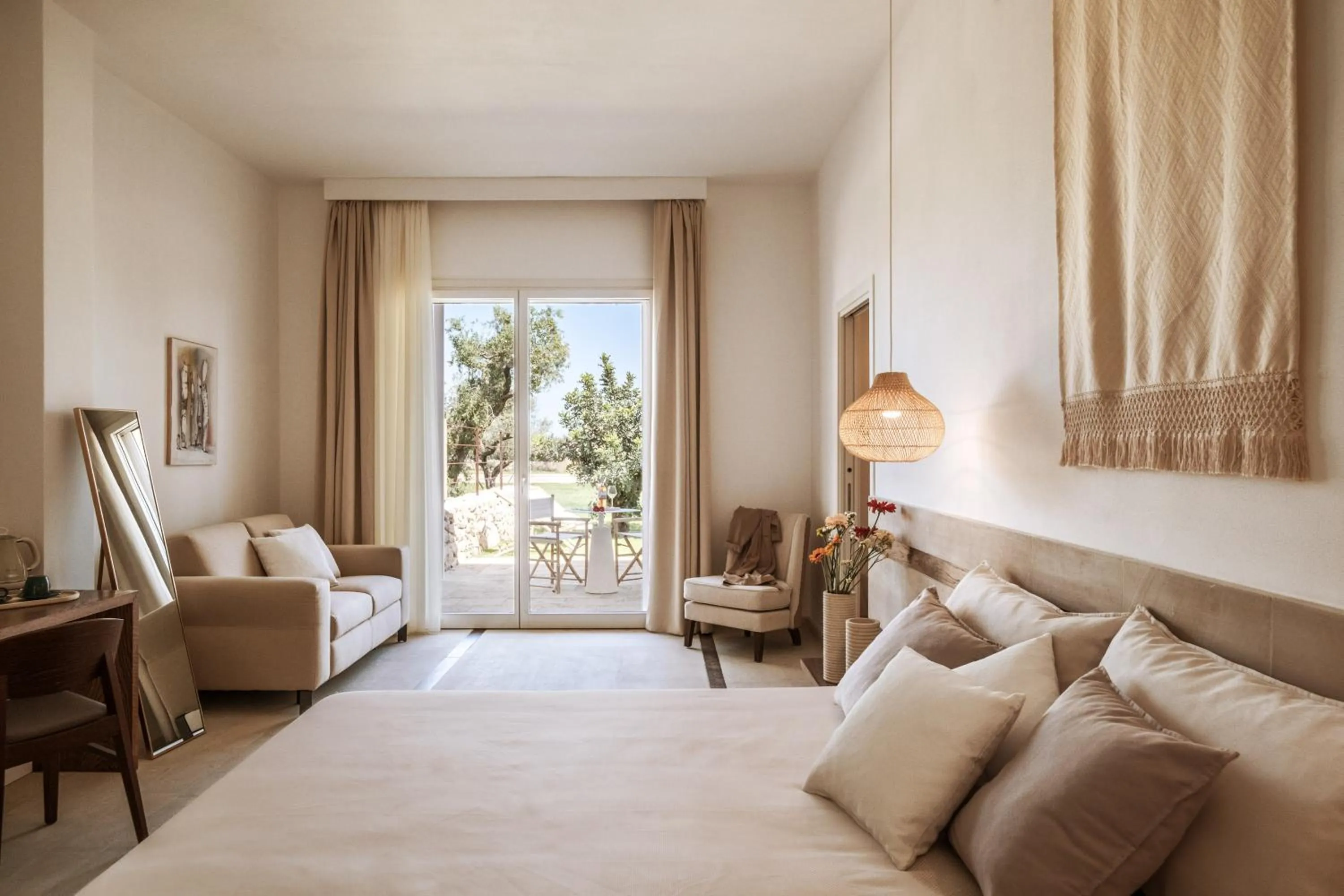 Bed in Secolario Masseria del Viverbene