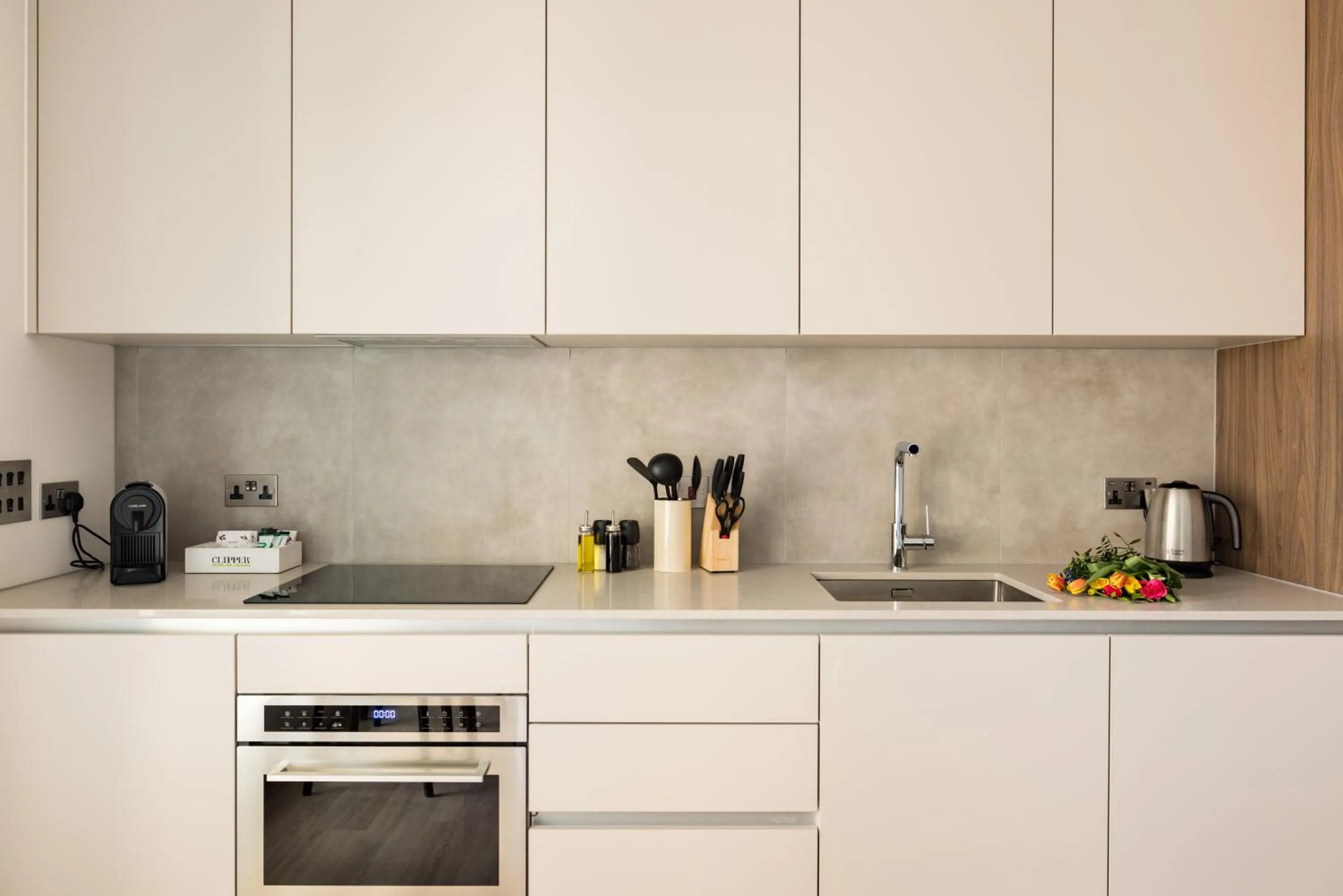 Kitchen or kitchenette in Charles Hope London Greenford