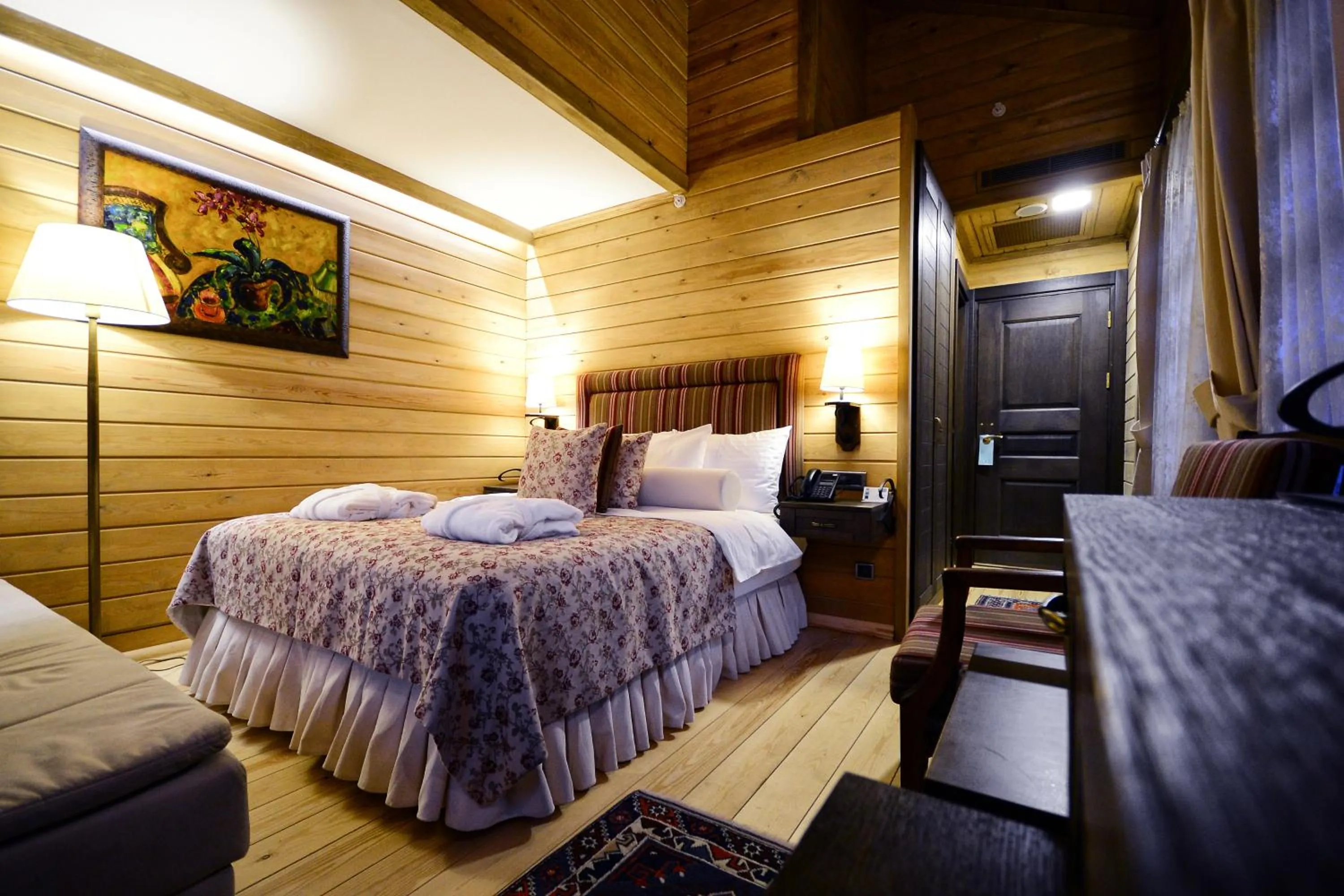 Shower, Bed in Royal Uzungol Hotel&Spa