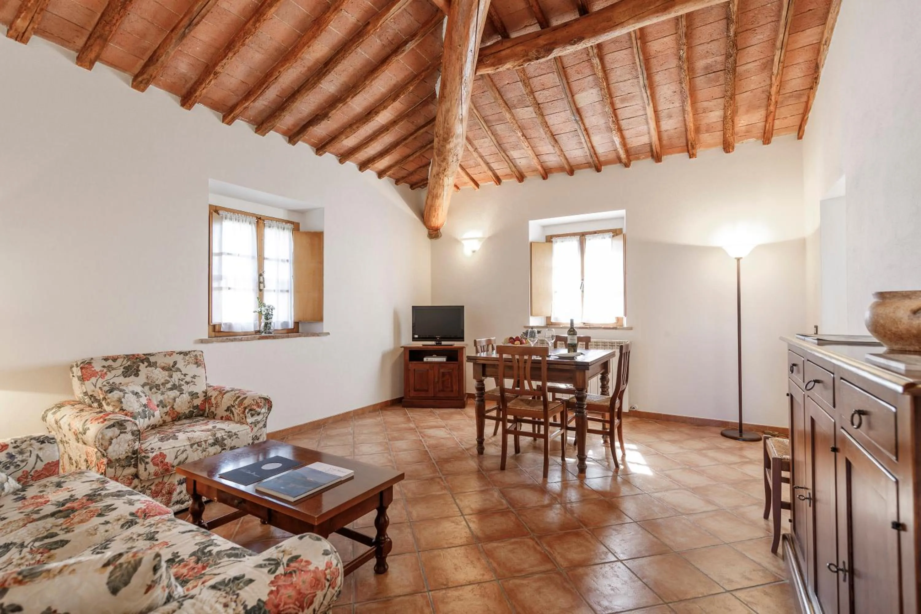 Living room in Wine Relais In Montecucco - ColleMassari Hospitality