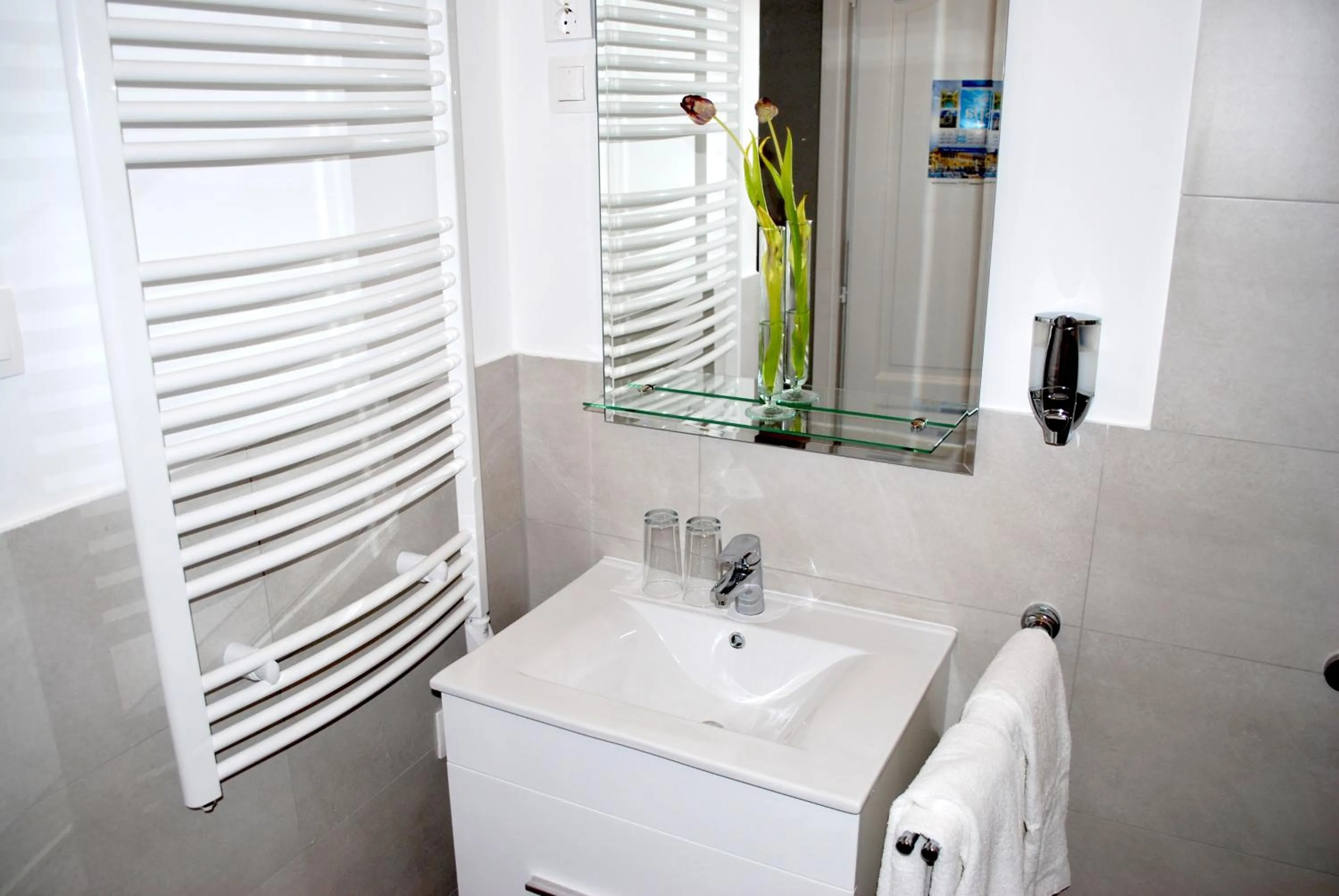 Bathroom in Anabelle Bed and Budapest