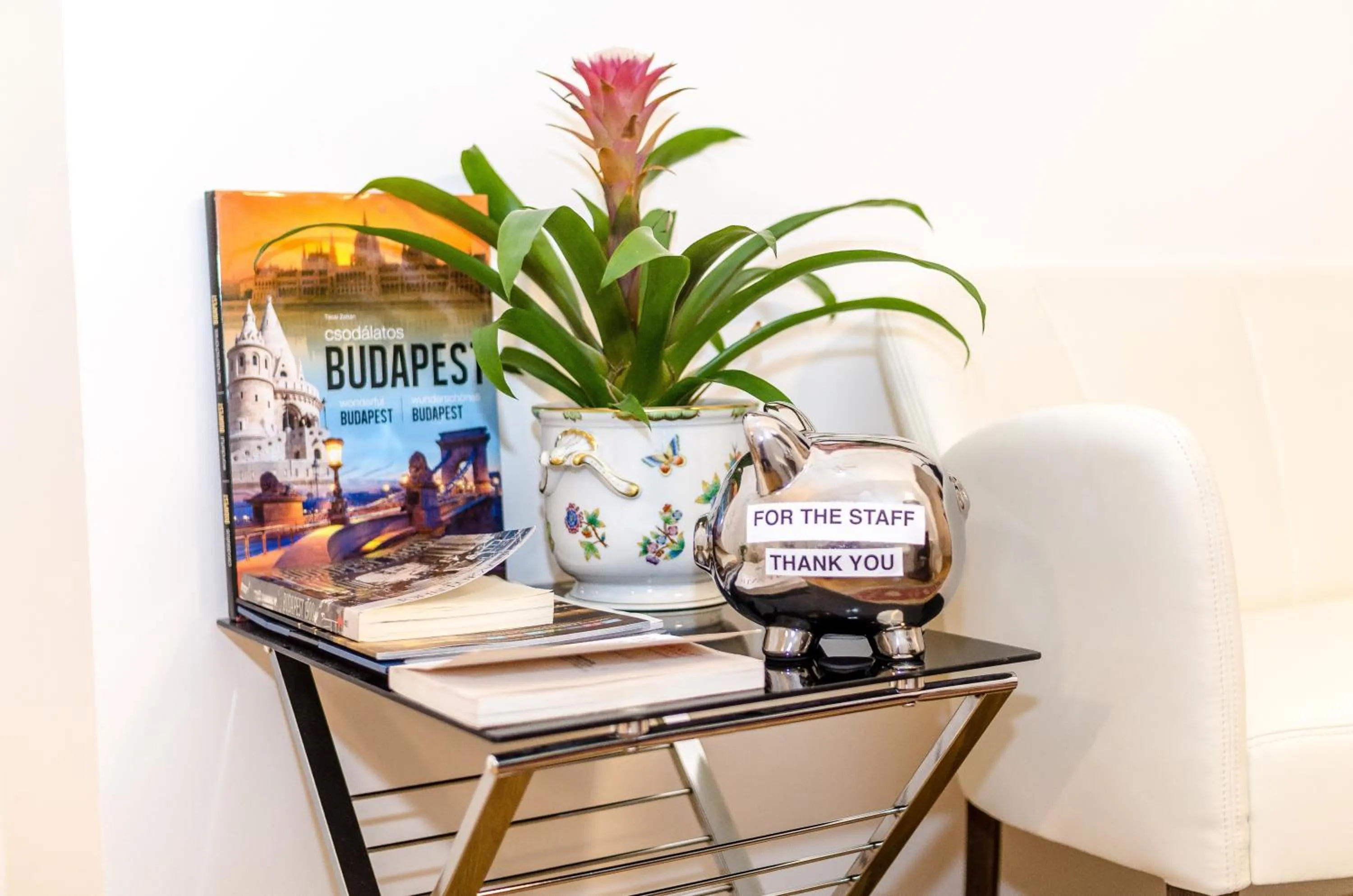 Decorative detail in Anabelle Bed and Budapest