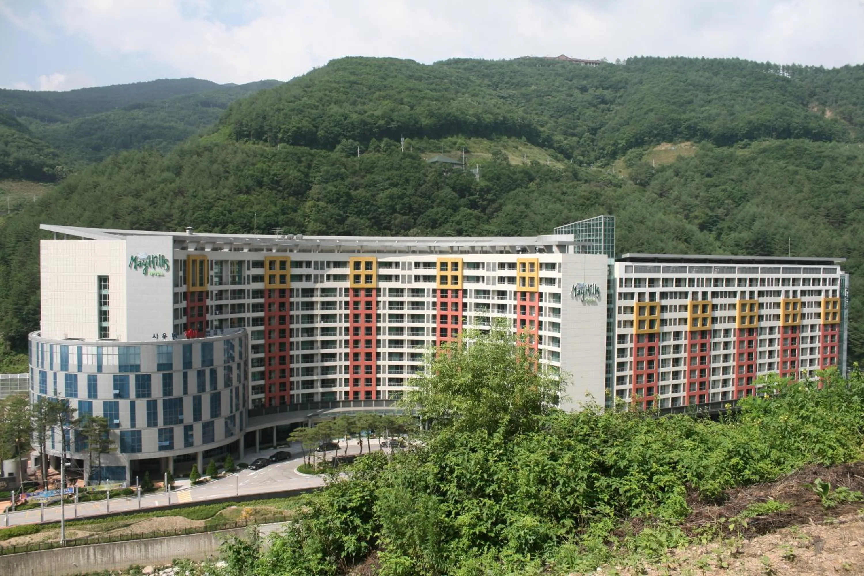 Property building in Jeongseon Mayhills Resort