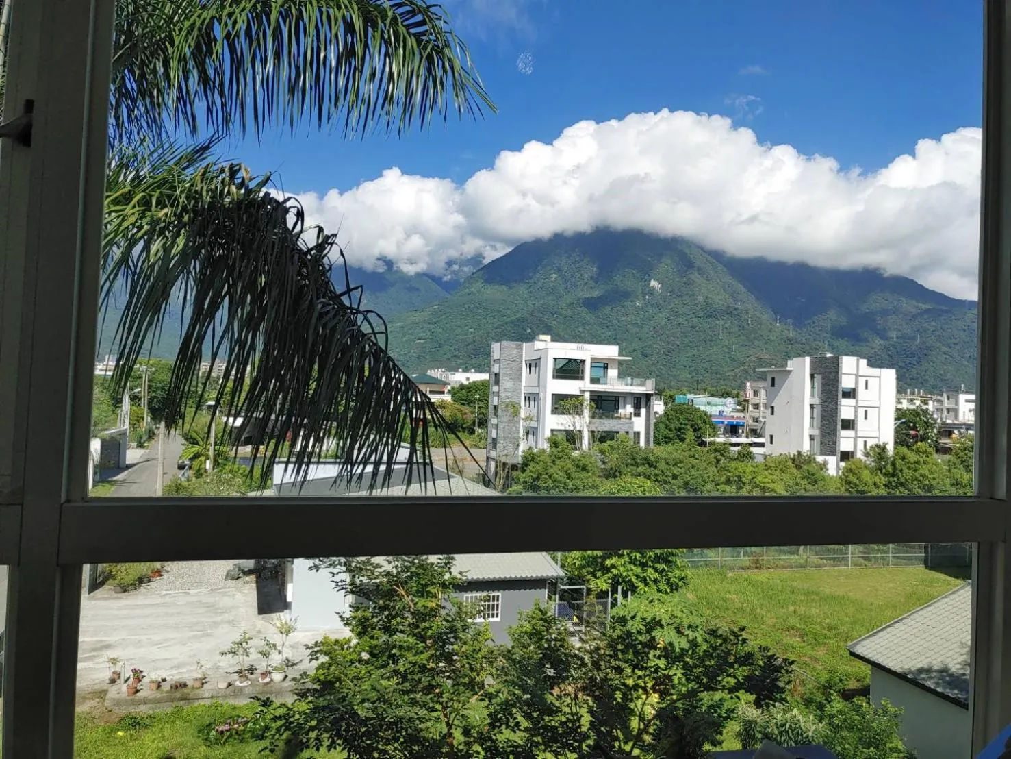 Mountain view in White Palace B&B