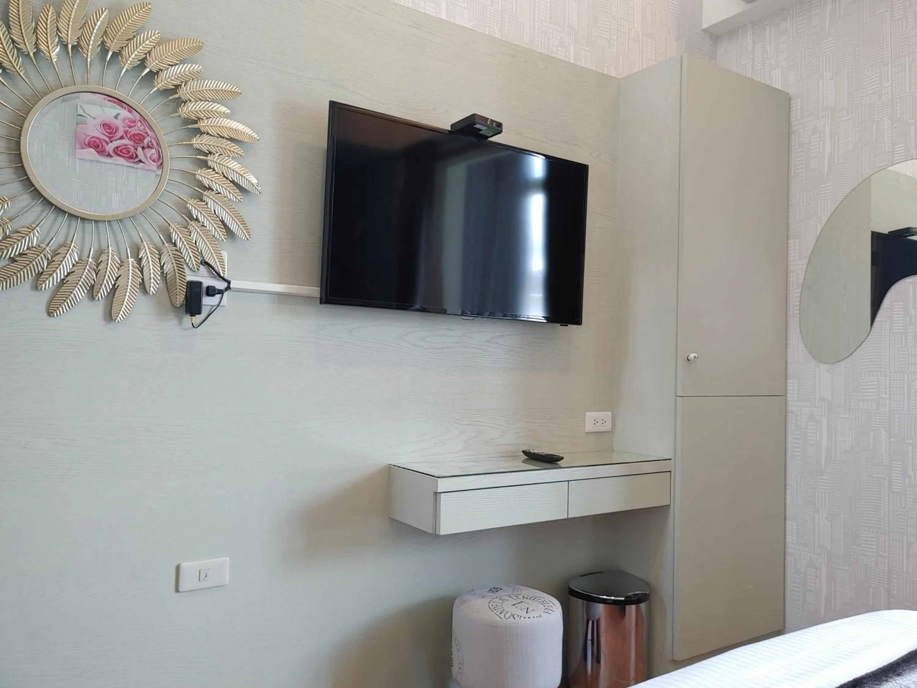 Decorative detail in White Palace B&B