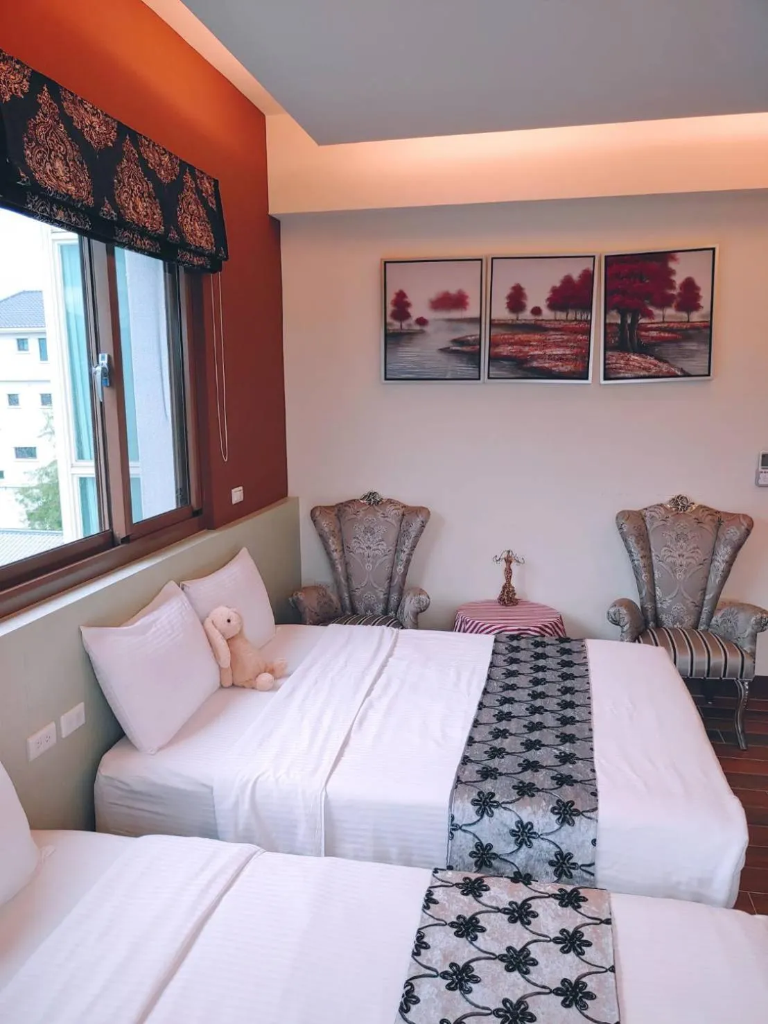 Bed in White Palace B&B