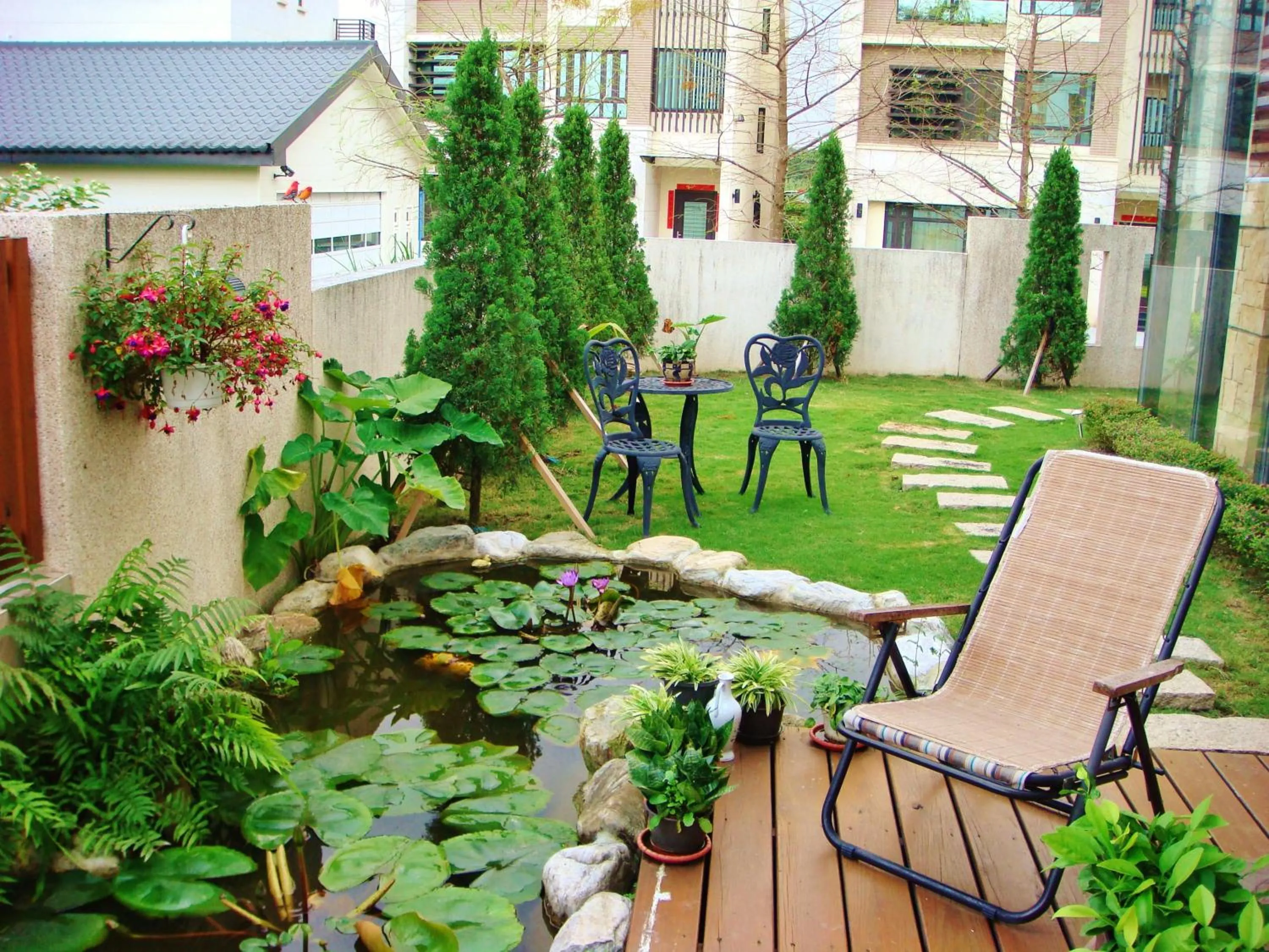 Decorative detail in White Palace B&B