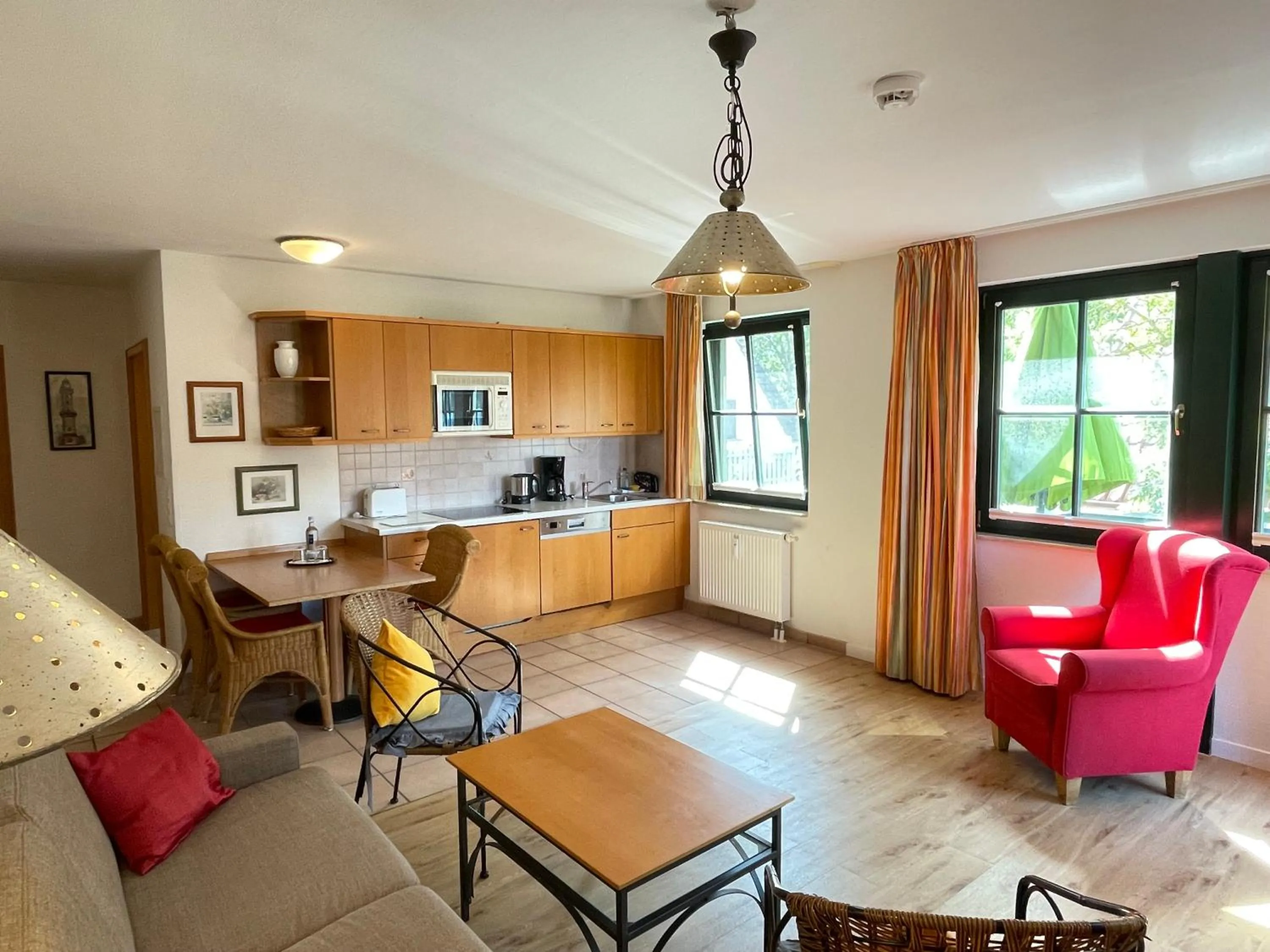 Kitchen or kitchenette in Moby Dick Hotel & Ferienwohnungen