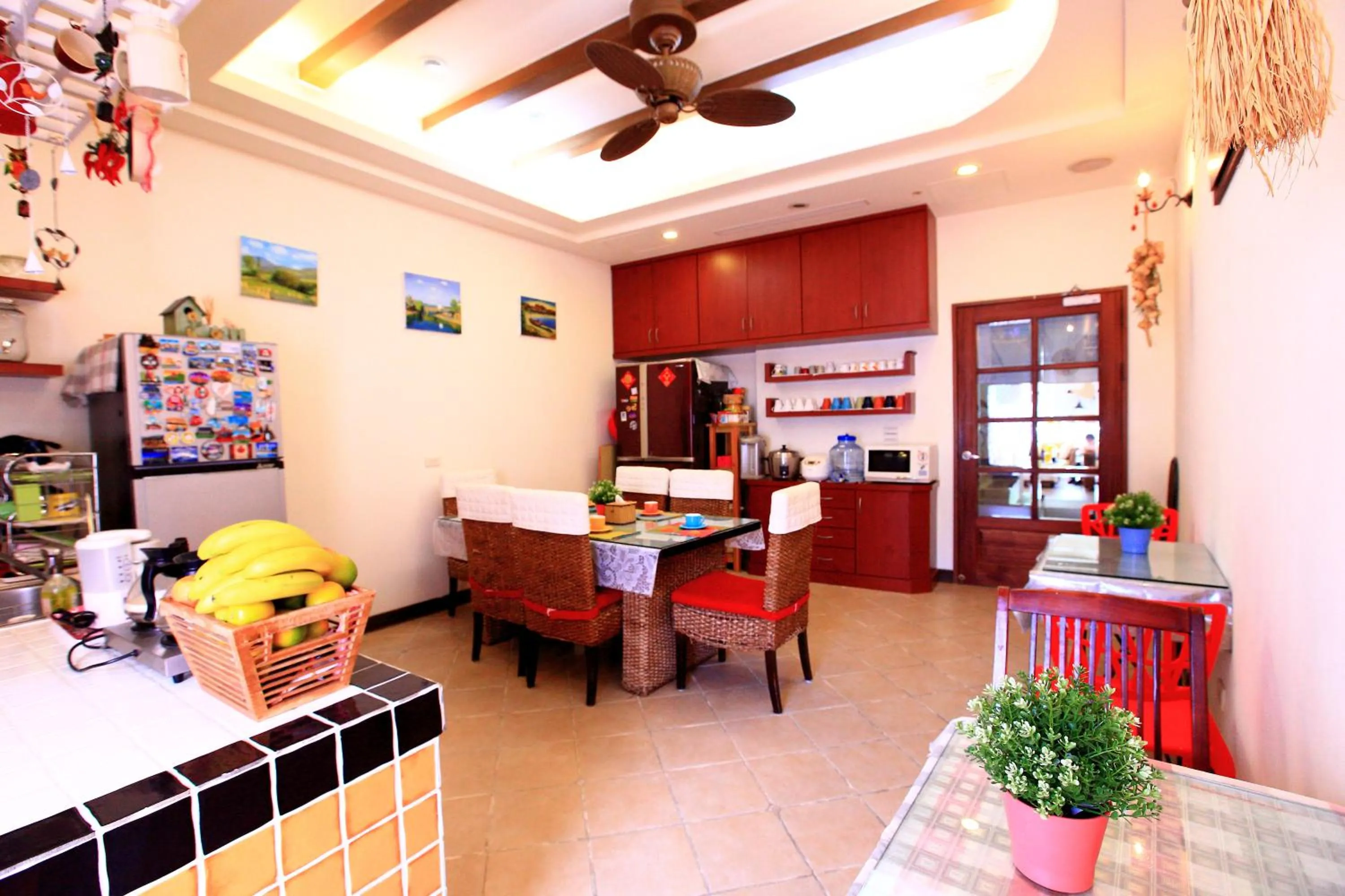 Kitchen or kitchenette in 墾丁茉莉民宿