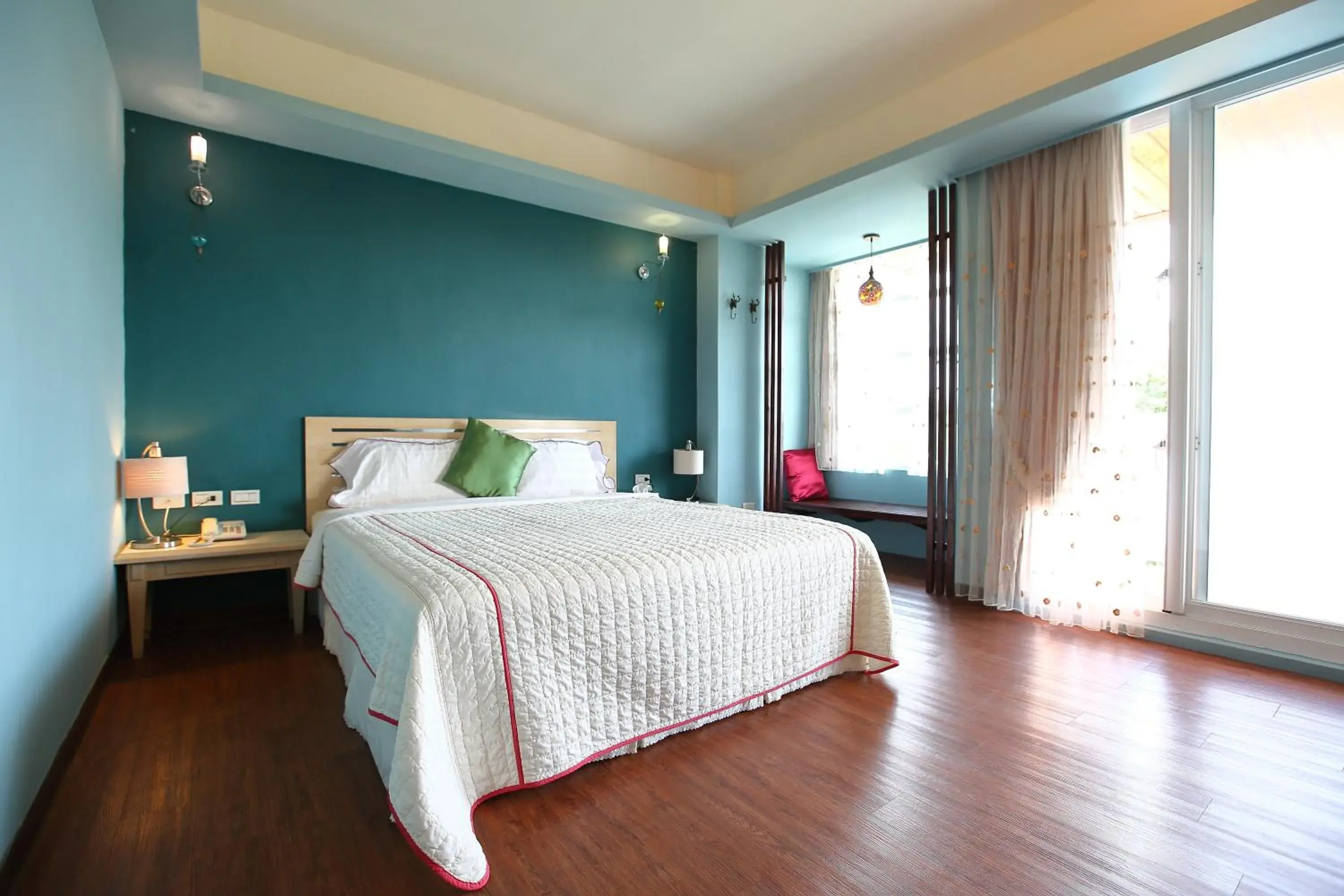 Deluxe Double Room with Bath in 墾丁茉莉民宿 Deluxe Double Room with Bath in 墾丁茉莉民宿