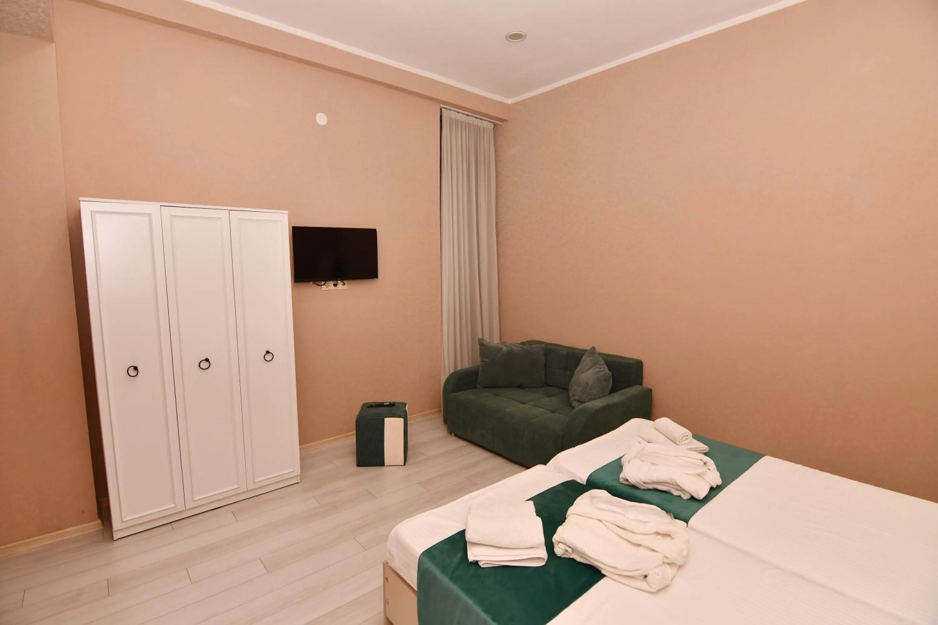 Bed in Astoria Hotel