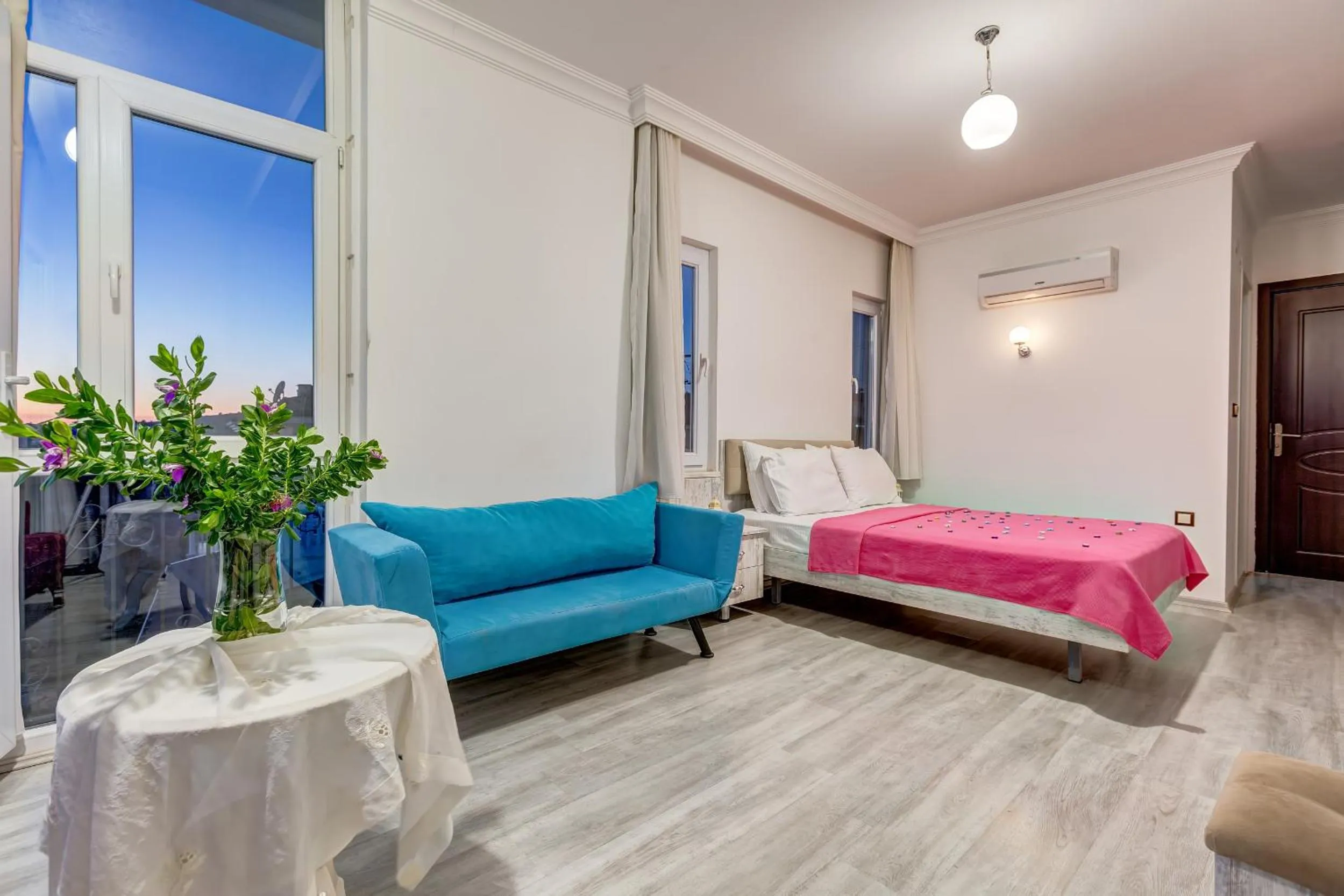 Photo of the whole room, Bed in Nefes Hotel