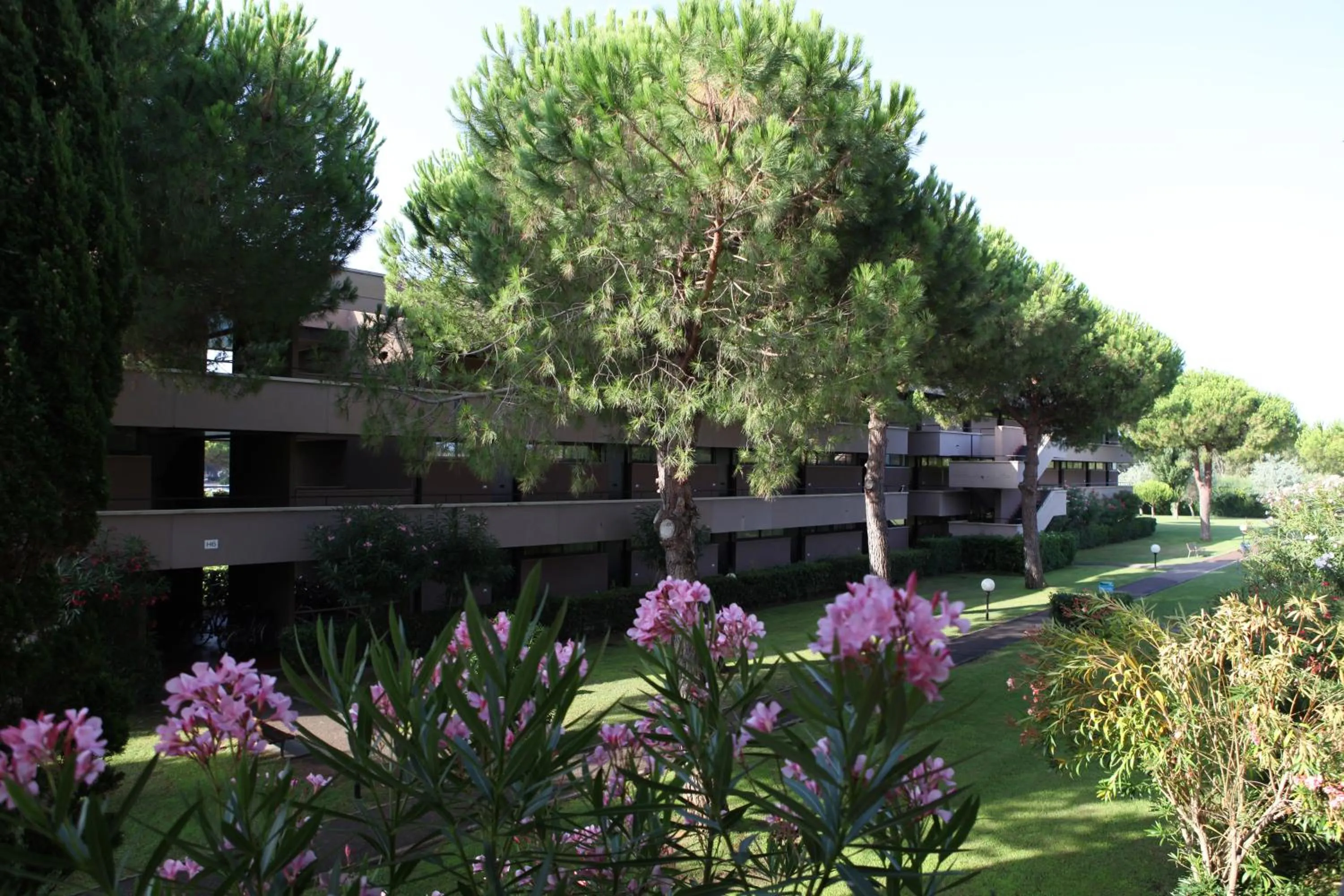 Property building in Residence Habitat