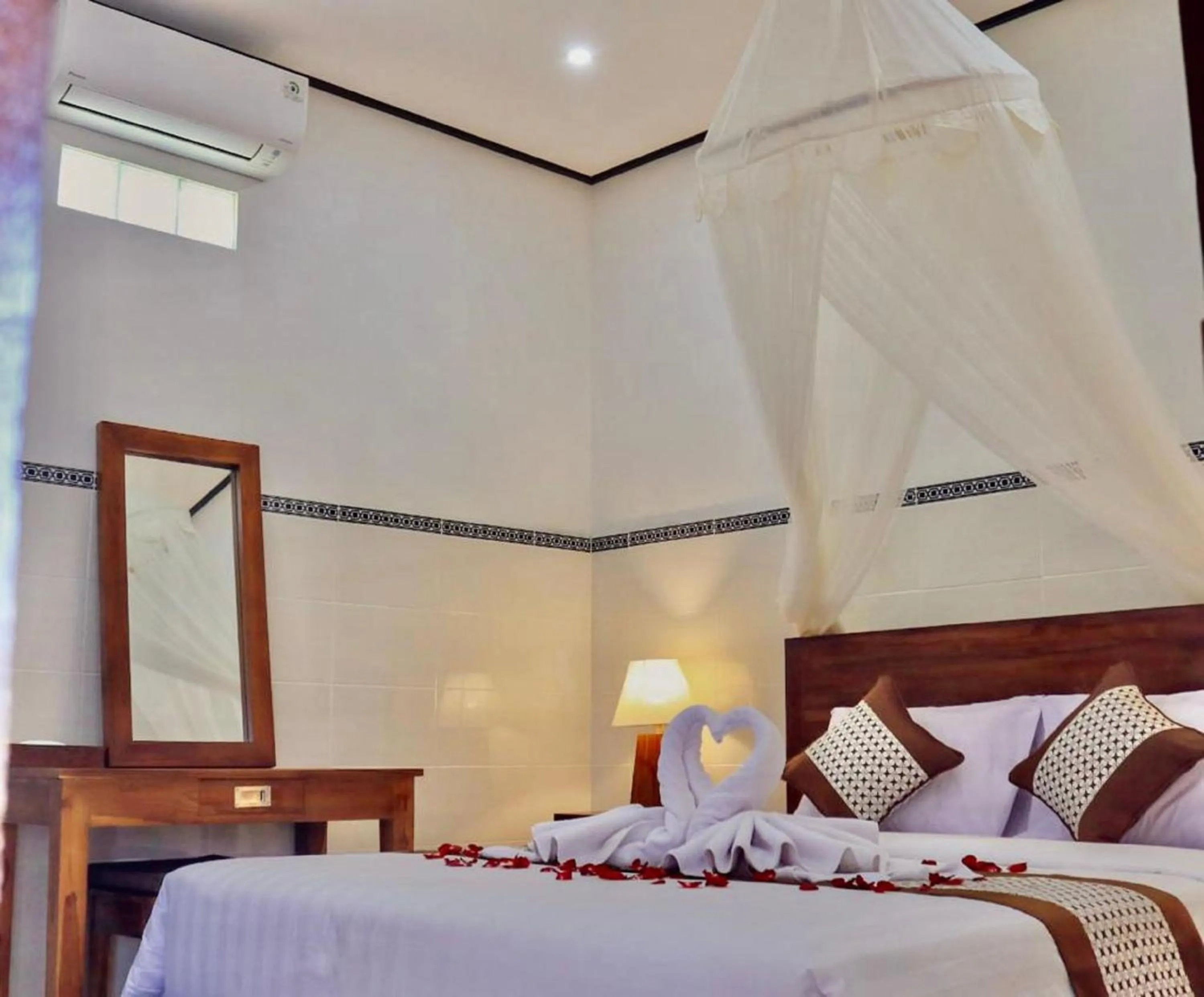 Bedroom, Bed in Belvilla Nirvana Near Monkey Forest