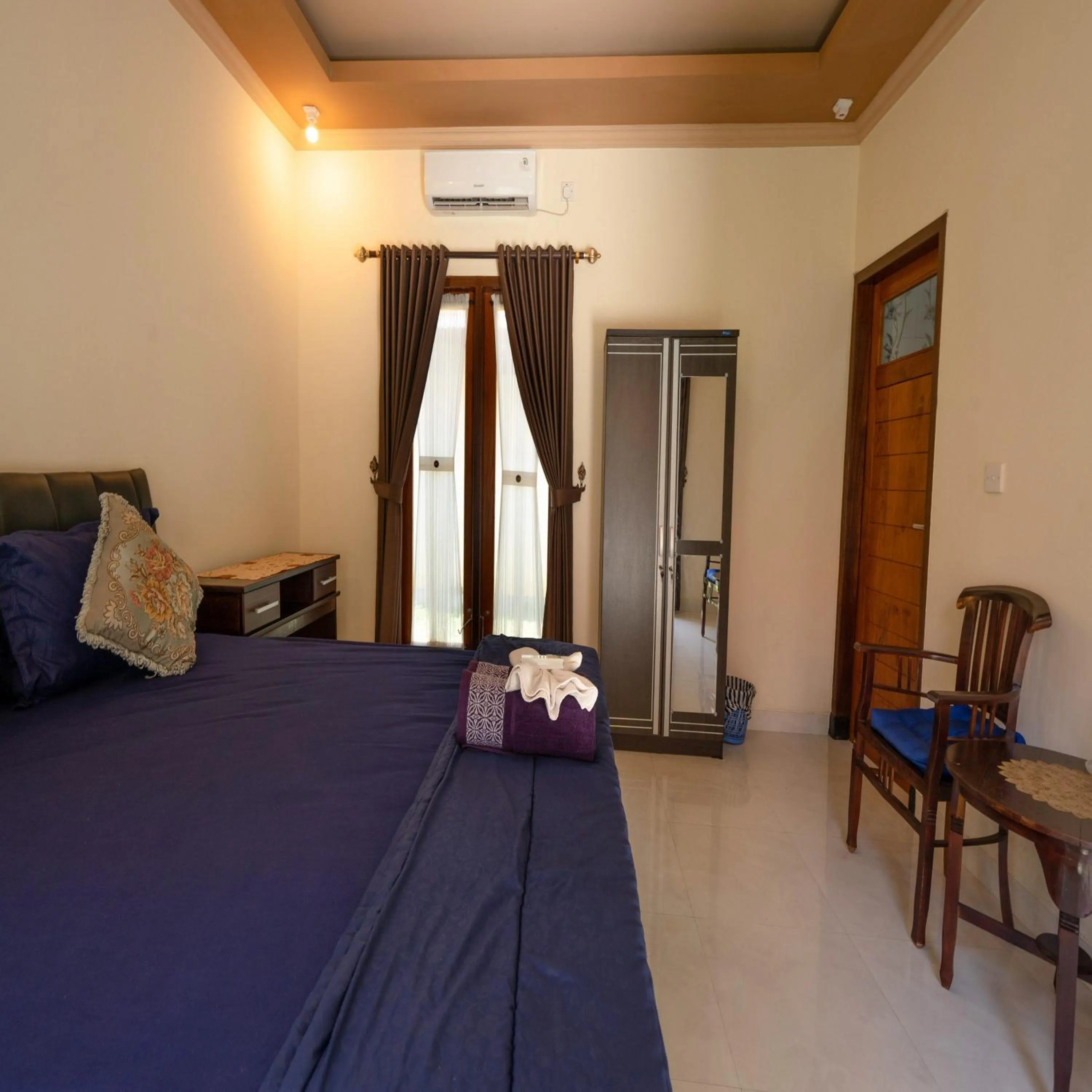 Bedroom, Bed in Calm Haven Villa with Amabela Garden Lovina Beach