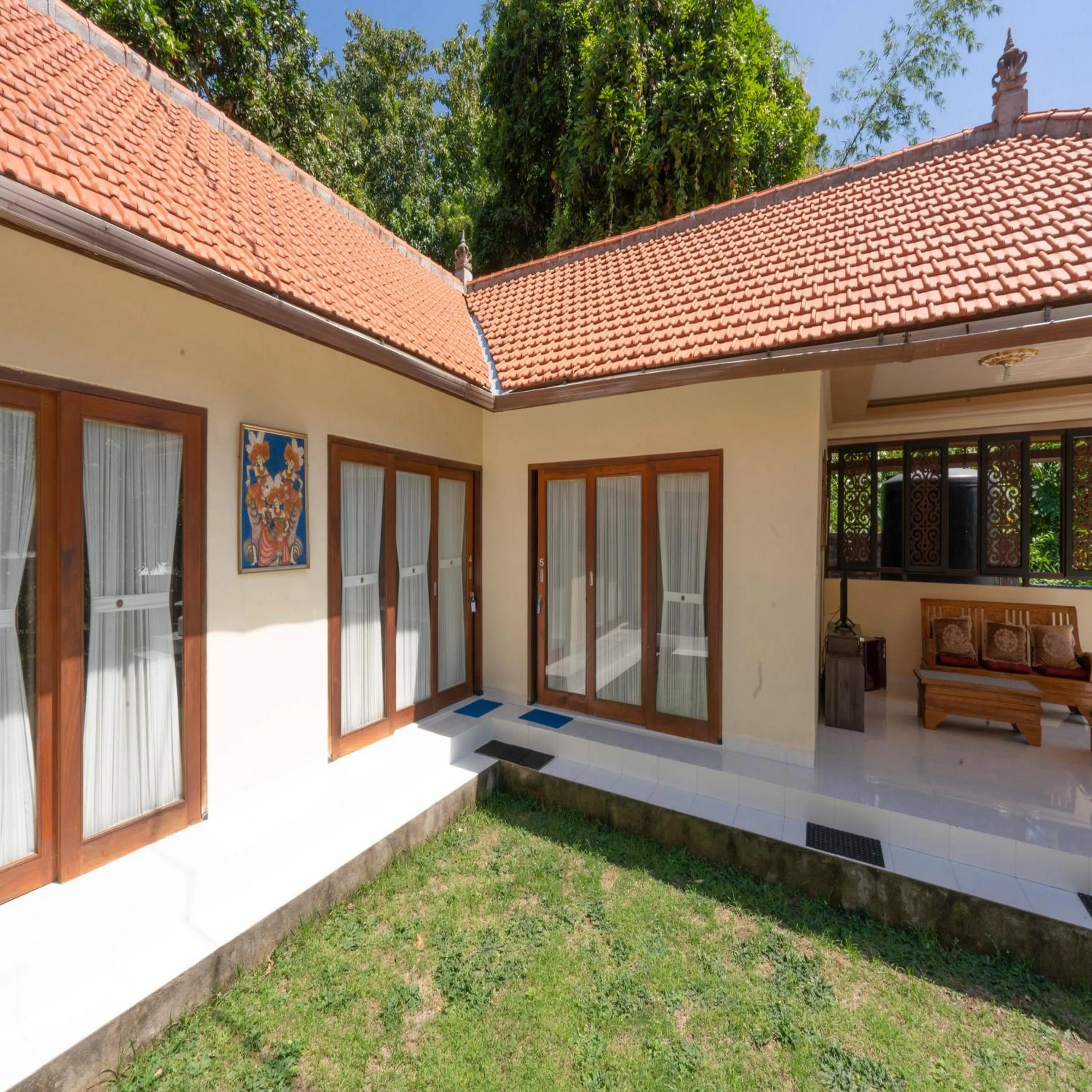 Facade/entrance in Calm Haven Villa with Amabela Garden Lovina Beach