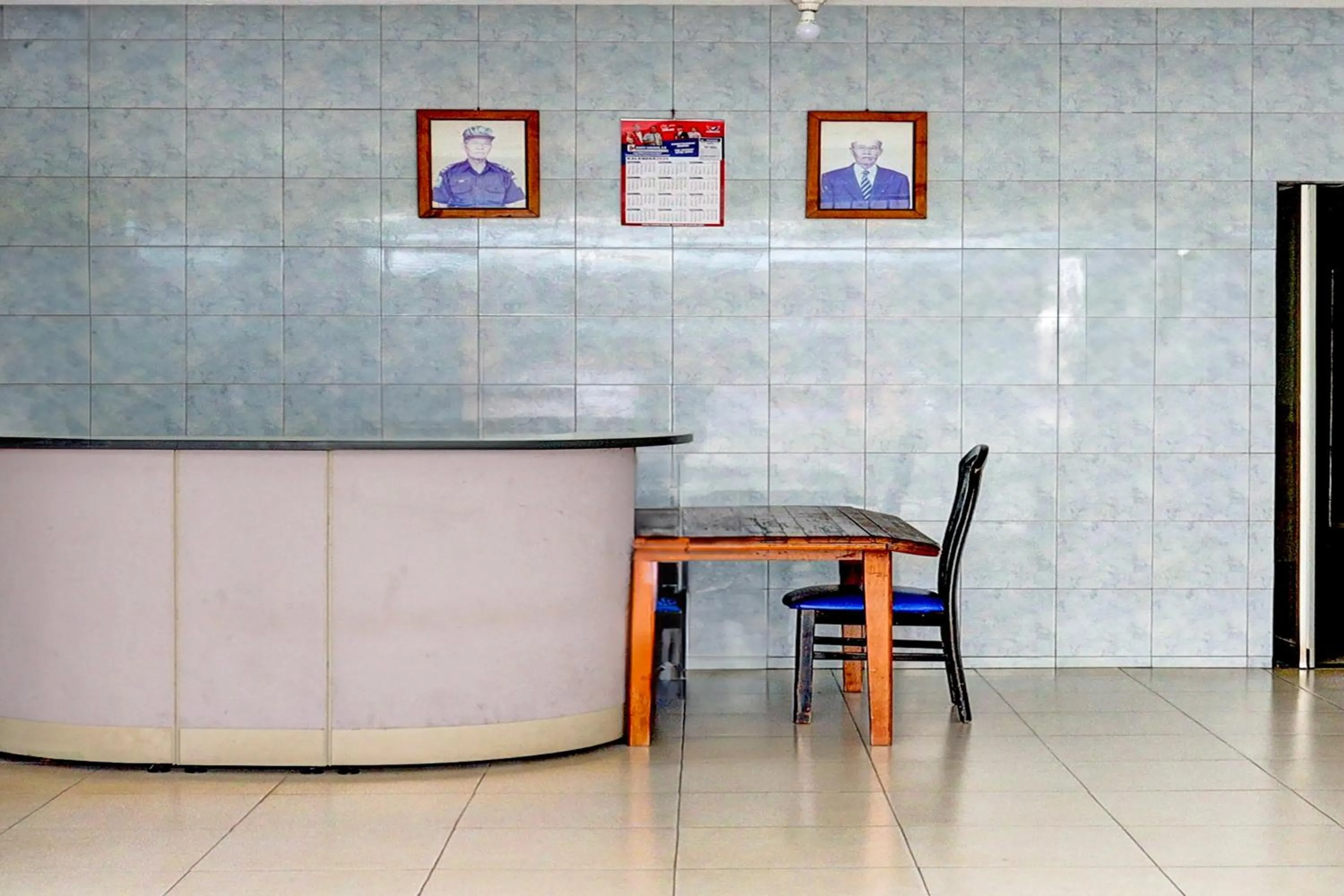 Lobby or reception in Hotel O California 2NearNagoya Hill Shopping Mall