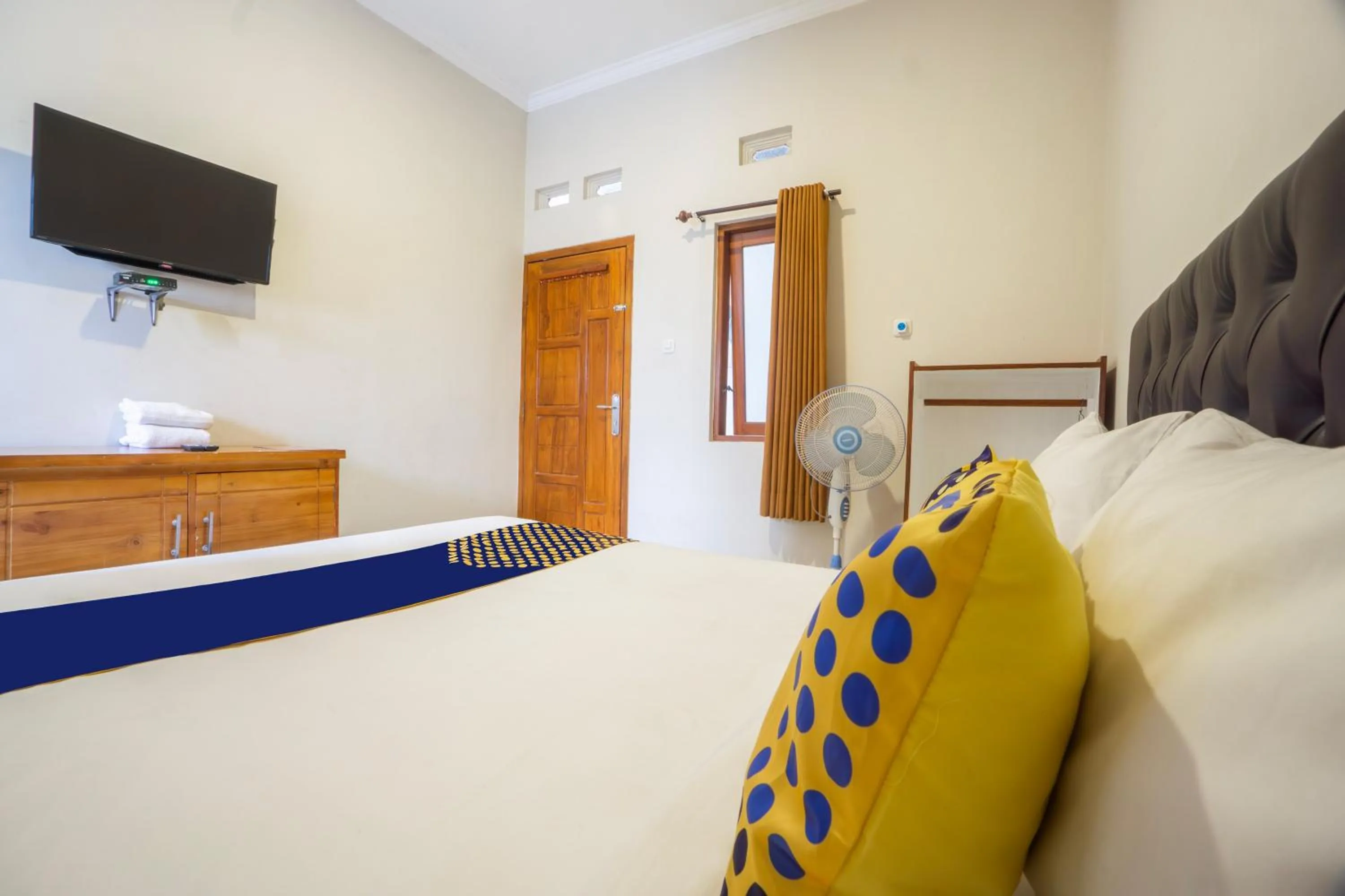 Bedroom, Bed in Hotel O Buduran Homestay Syariah