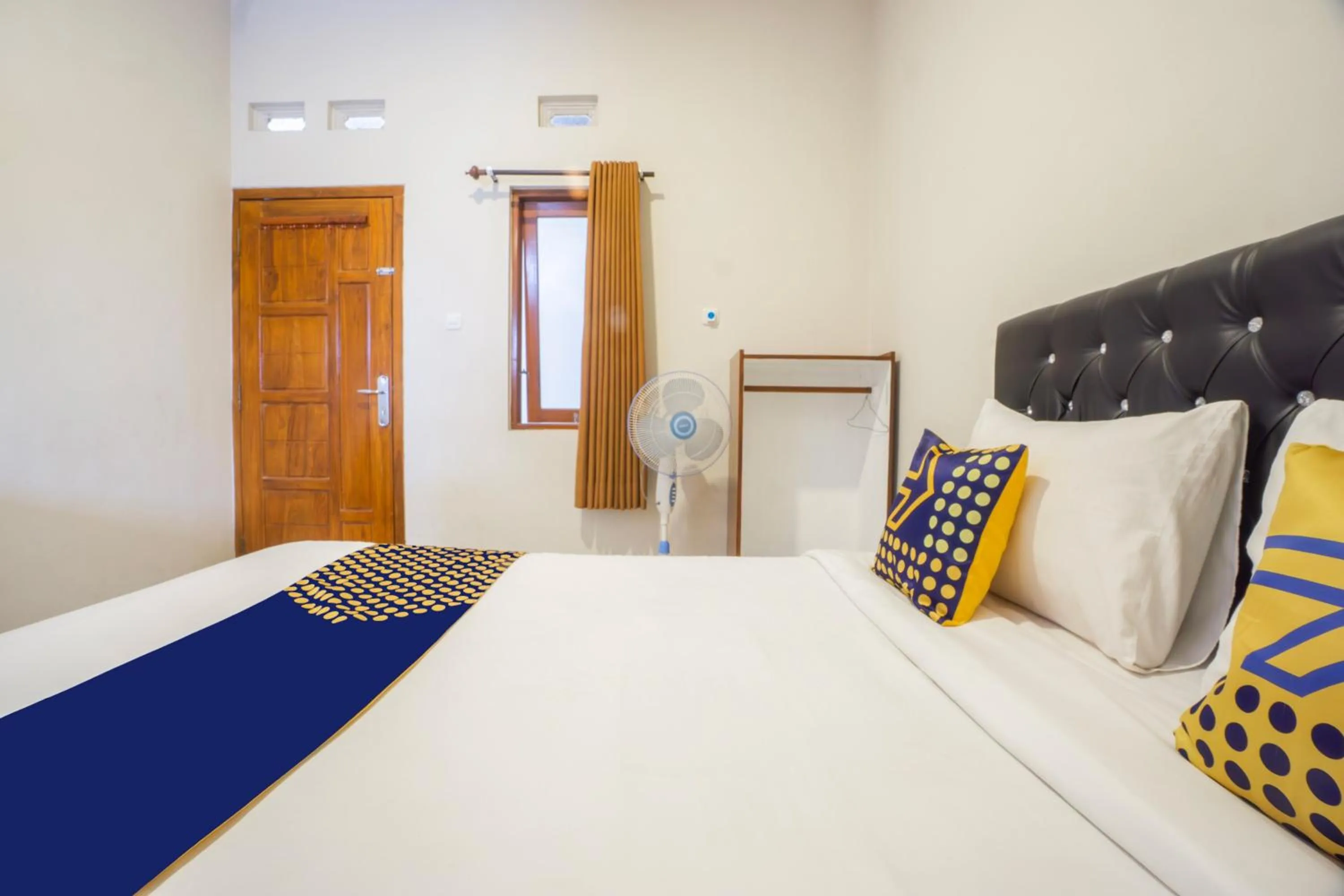 Bedroom, Bed in Hotel O Buduran Homestay Syariah