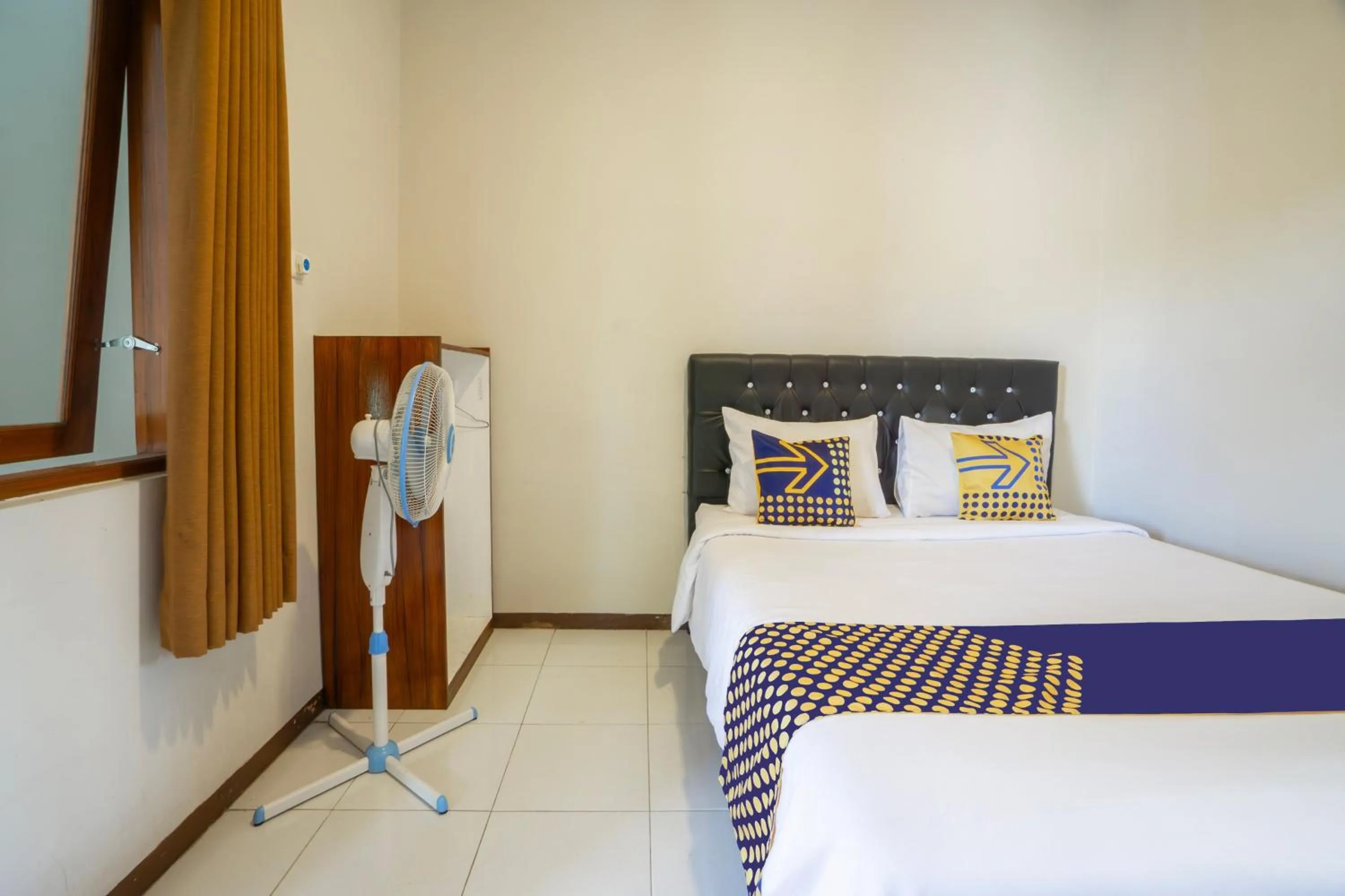 Bedroom, Bed in Hotel O Buduran Homestay Syariah