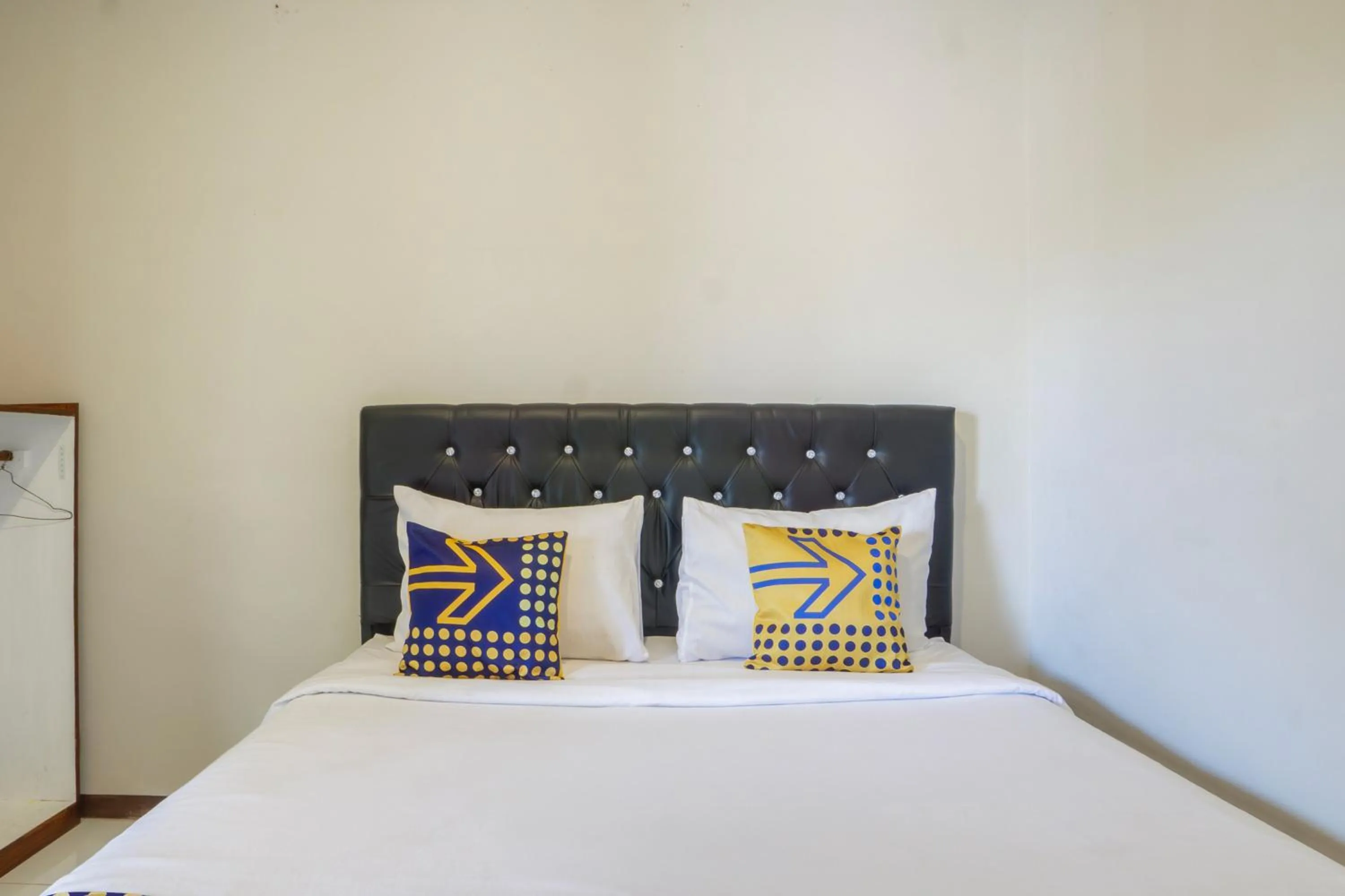 Bedroom, Bed in Hotel O Buduran Homestay Syariah