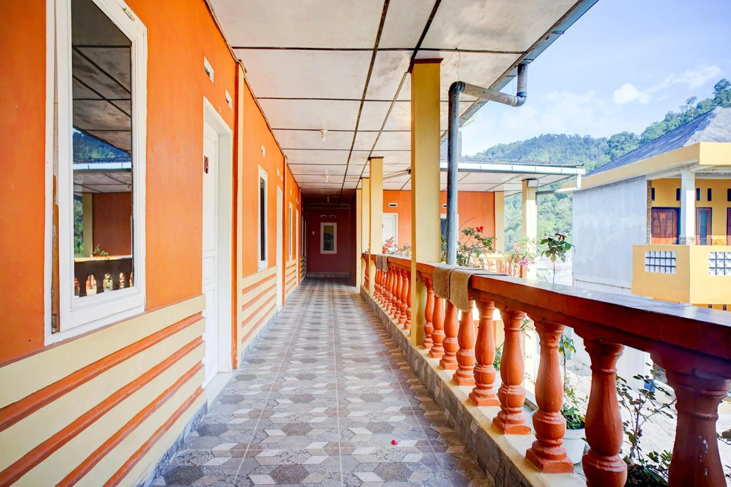 Lobby or reception in Hotel O Rudang Rudang Sibayak