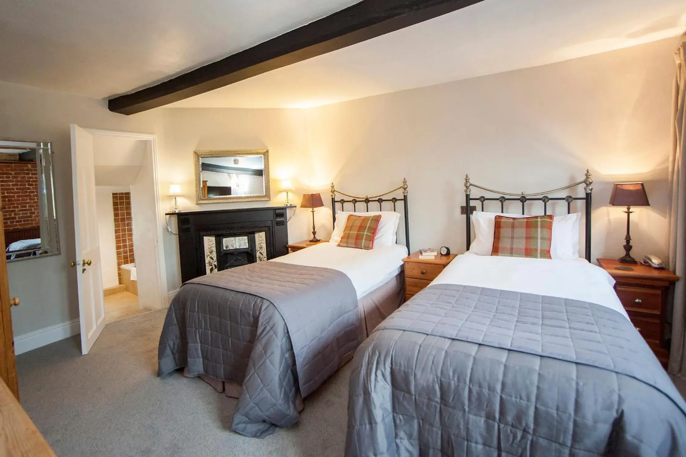 Twin Room in The Conigre Twin Room in The Conigre