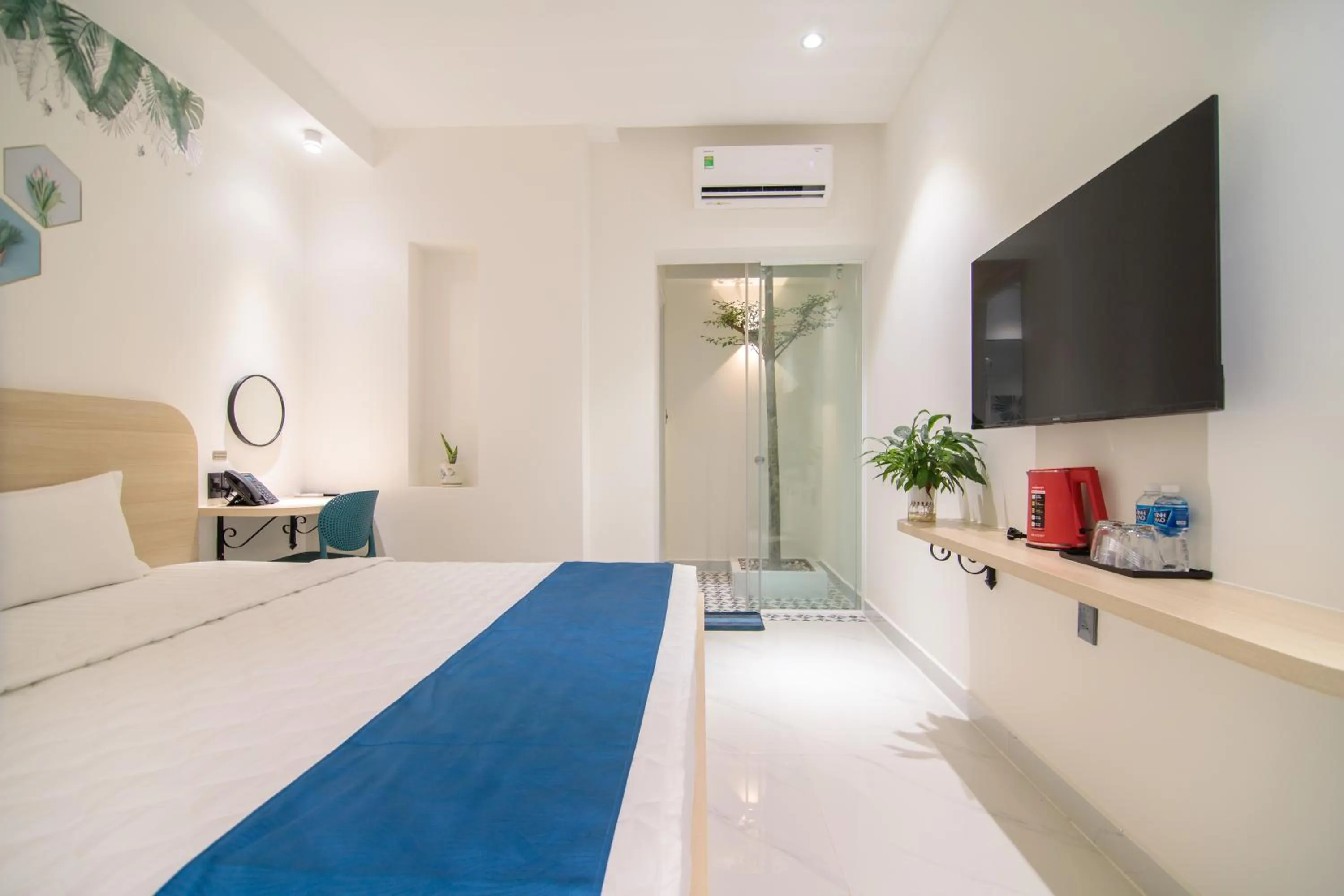 hair dresser, Bed in Bin Bin Hotel 11 Near Island Diamond