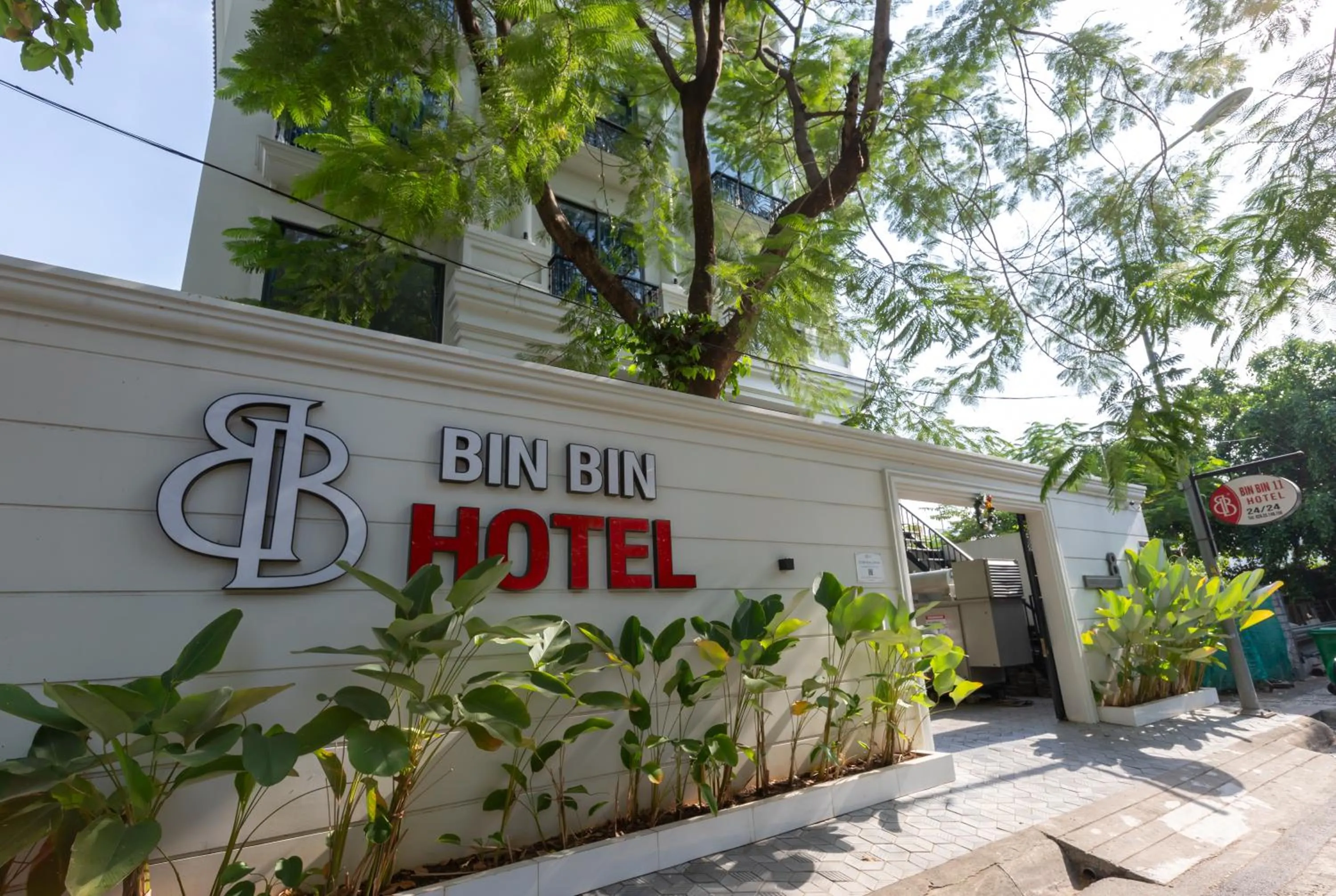 Bin Bin Hotel 11 Near Island Diamond