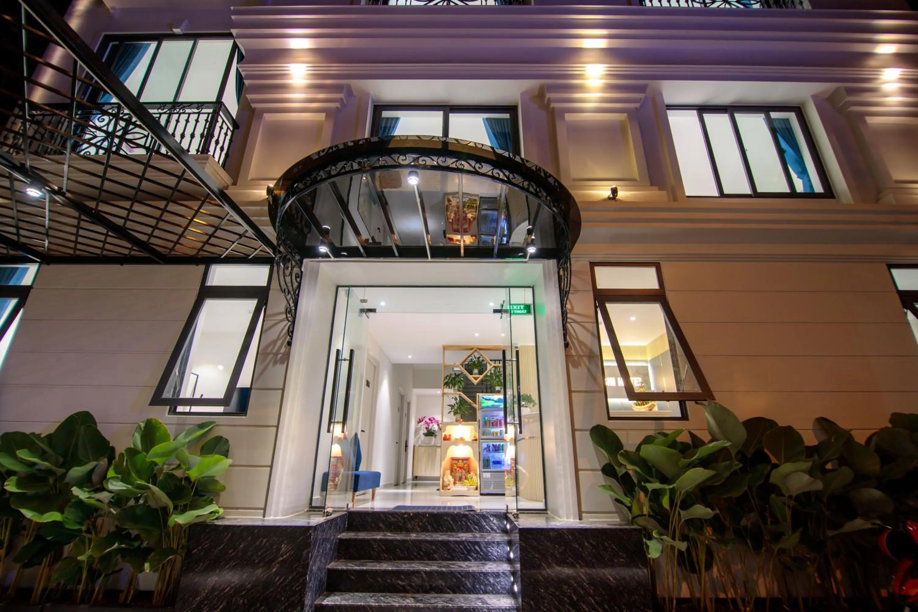 Property building in Bin Bin Hotel 11 Near Island Diamond