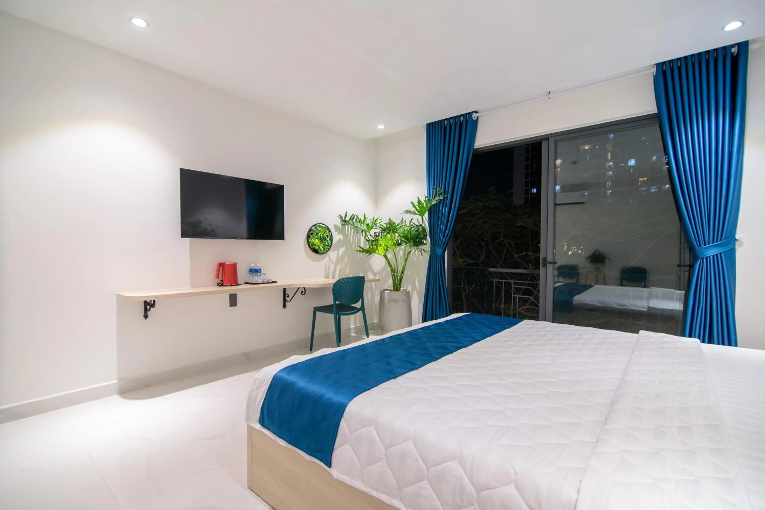 hair dresser, Bed in Bin Bin Hotel 11 Near Island Diamond