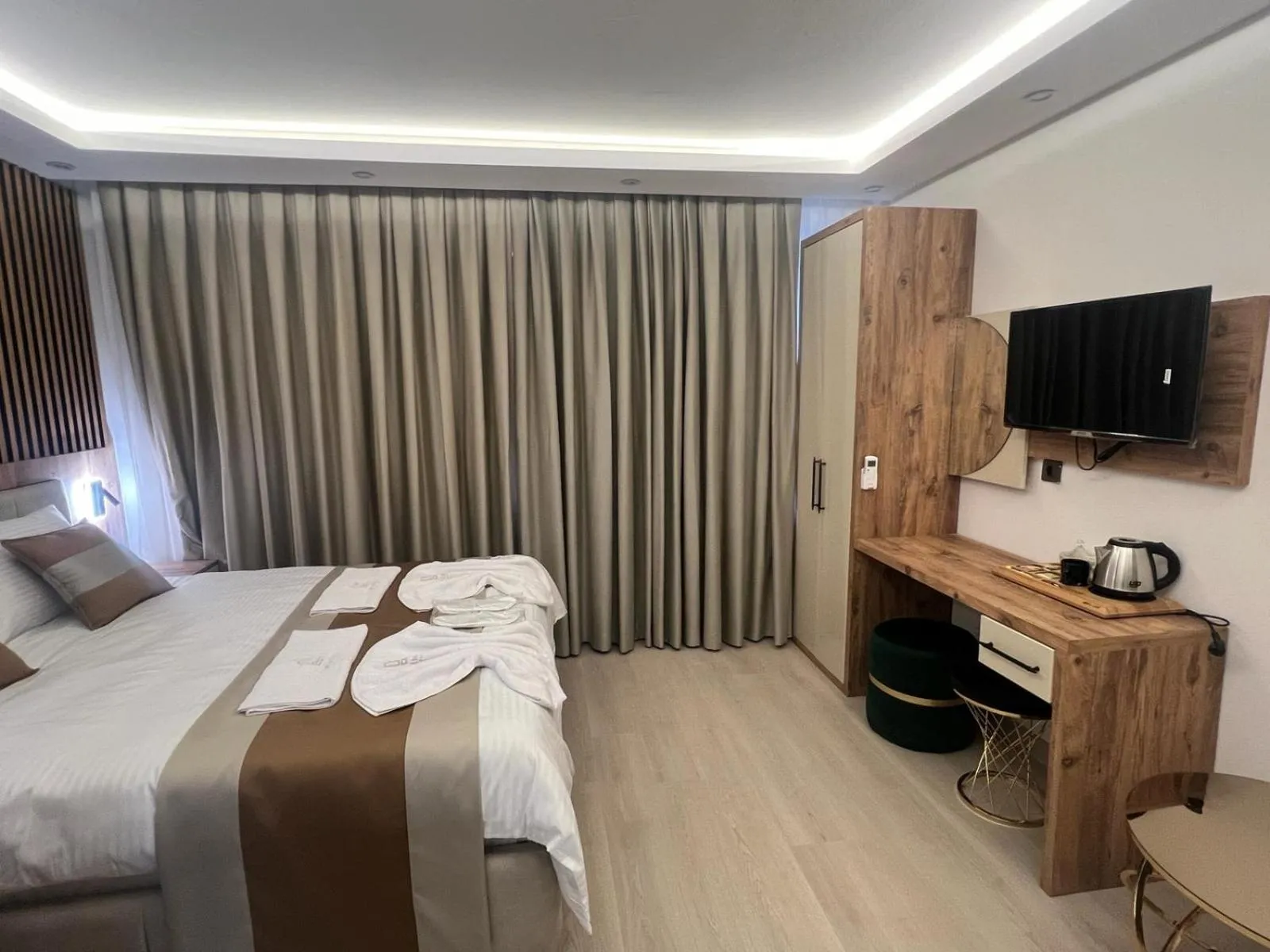 Bed in Ninova Boutique Hotel