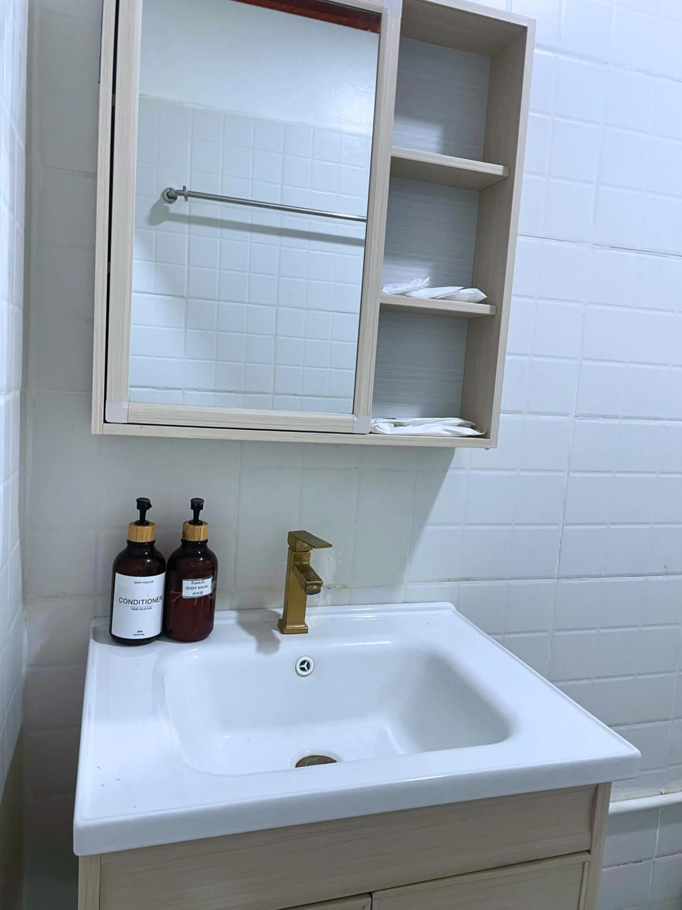 Bathroom in Monsane villa