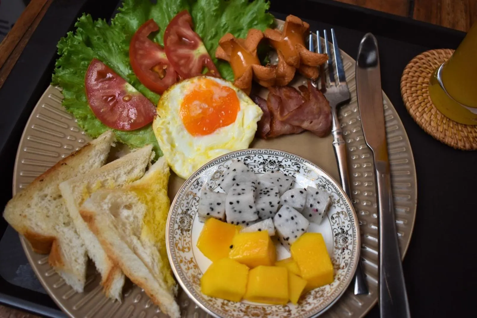 Breakfast in Monsane villa