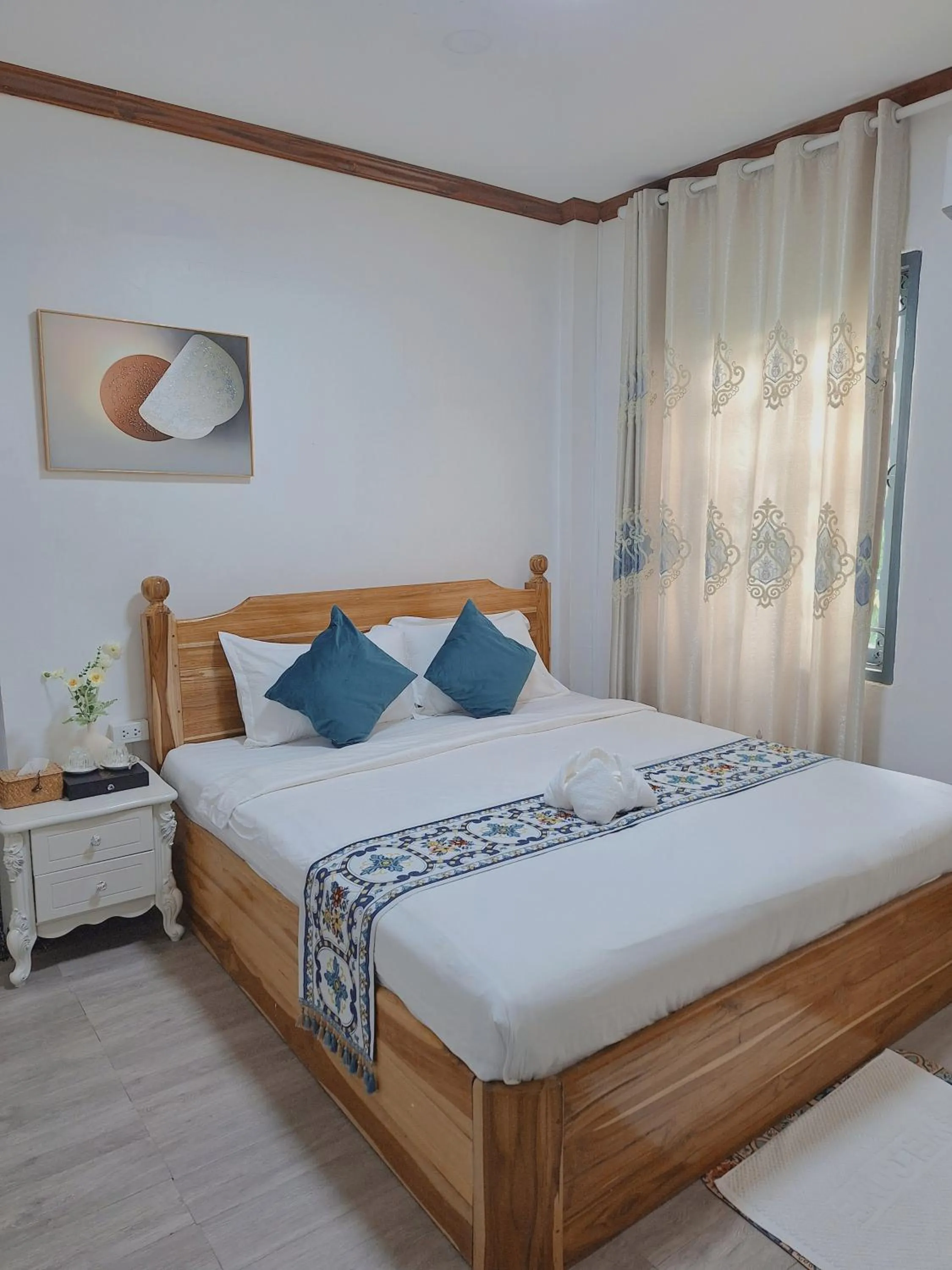 Bed in Monsane villa