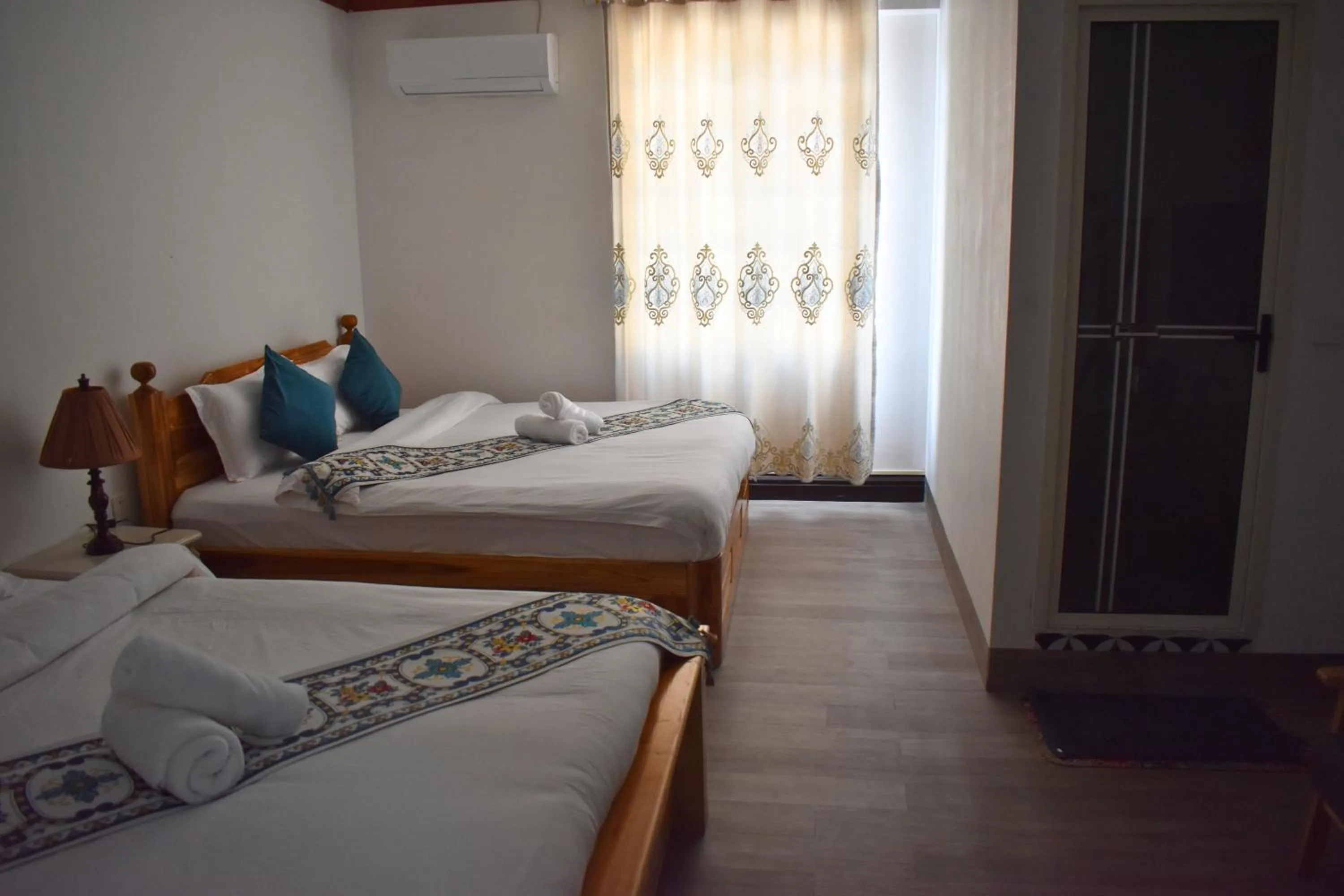 Bed in Monsane villa