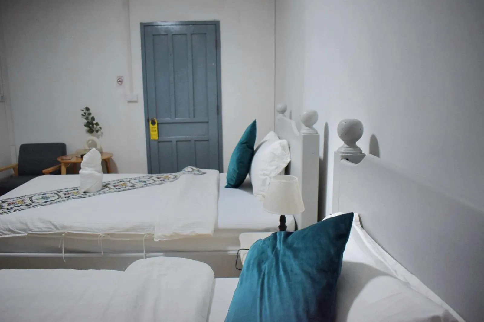 Bed in Monsane villa