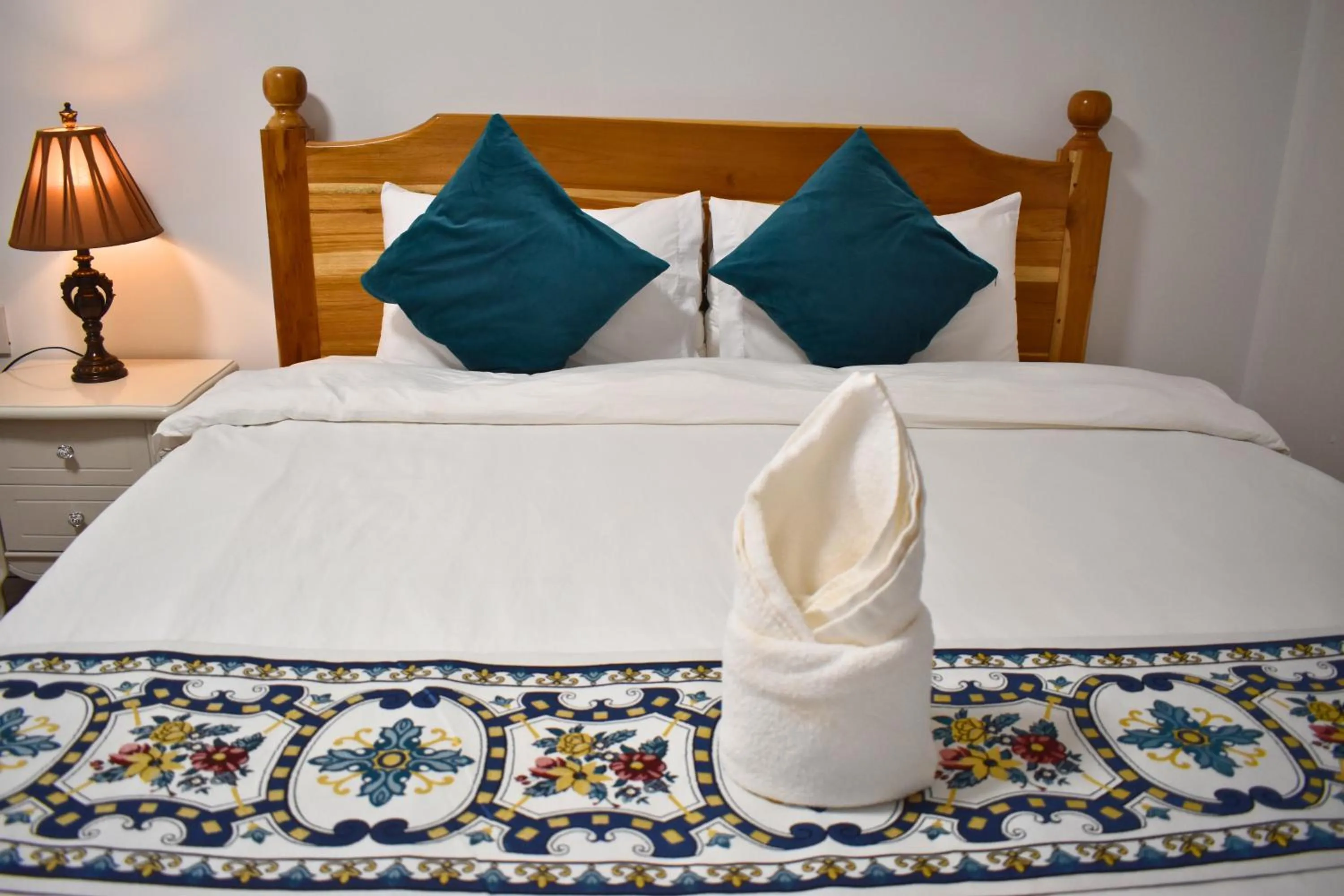 Bed in Monsane villa