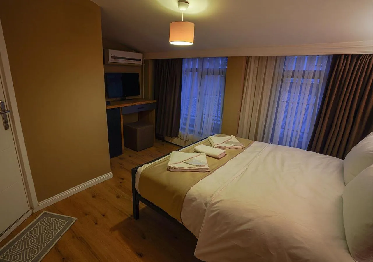 Bed in THE BEYBÛN HOTEL İstiklal Street Taksim