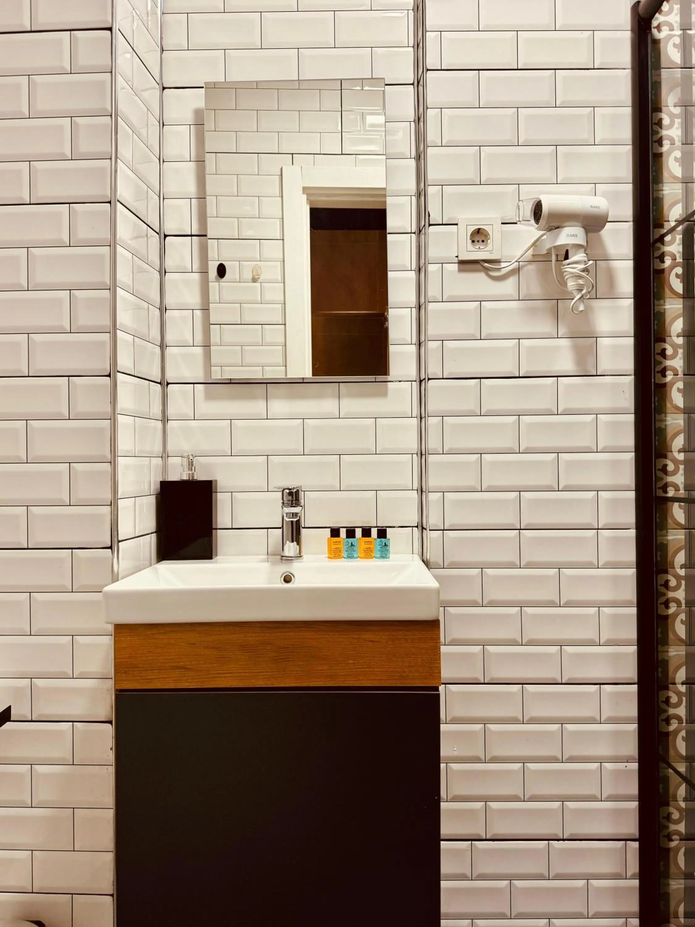 Bathroom in THE BEYBÛN HOTEL İstiklal Street Taksim