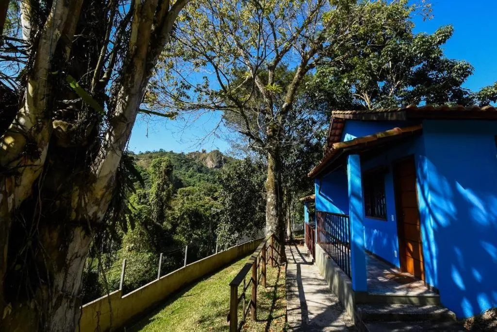 Property building in Pousada Paris Hostelli