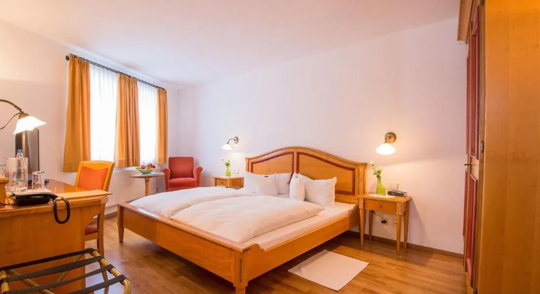 Photo of the whole room, Bed in Boutique- und Businesshotel Herrenküferei