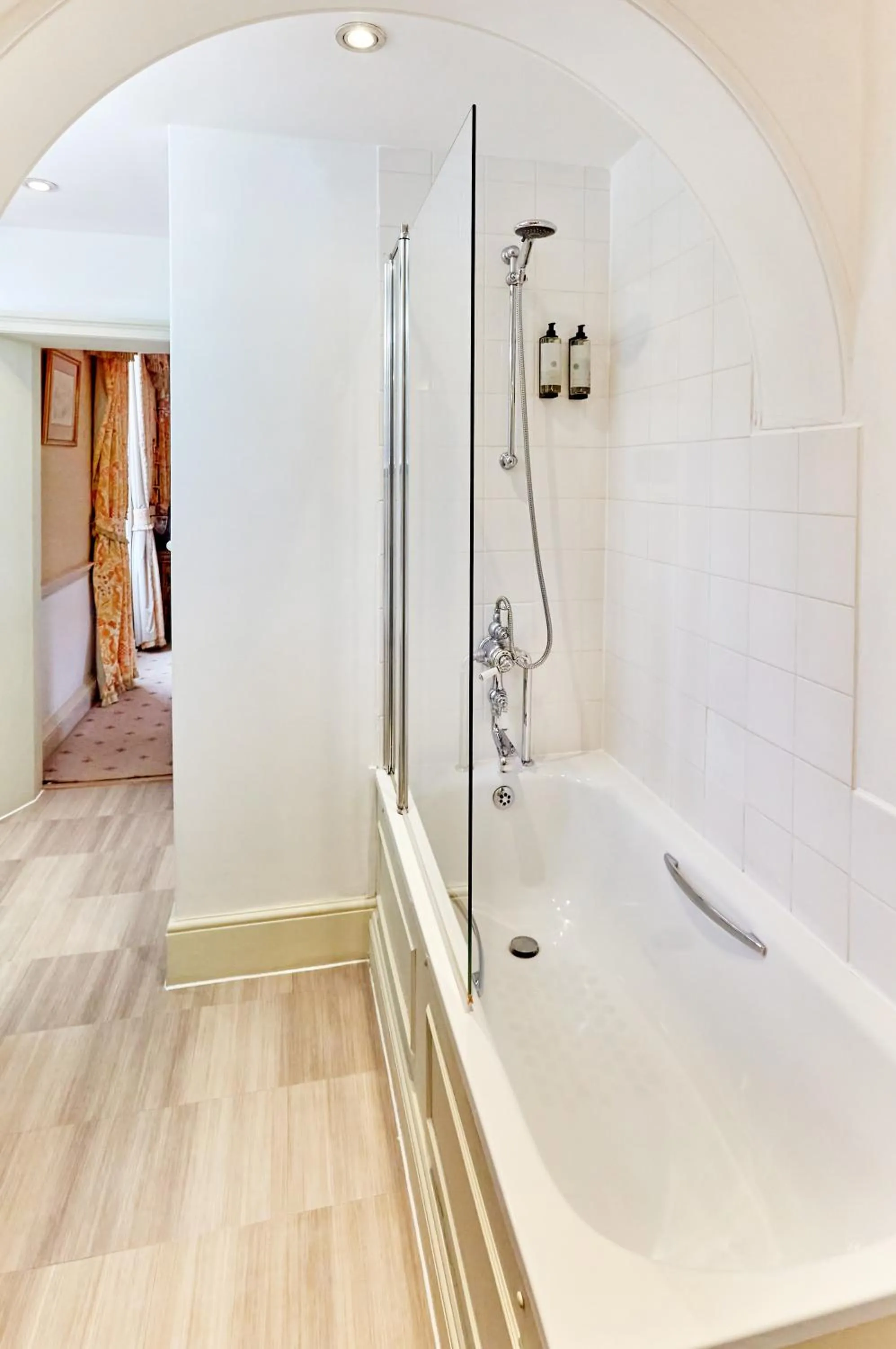 Bathroom in Flitwick Manor Hotel