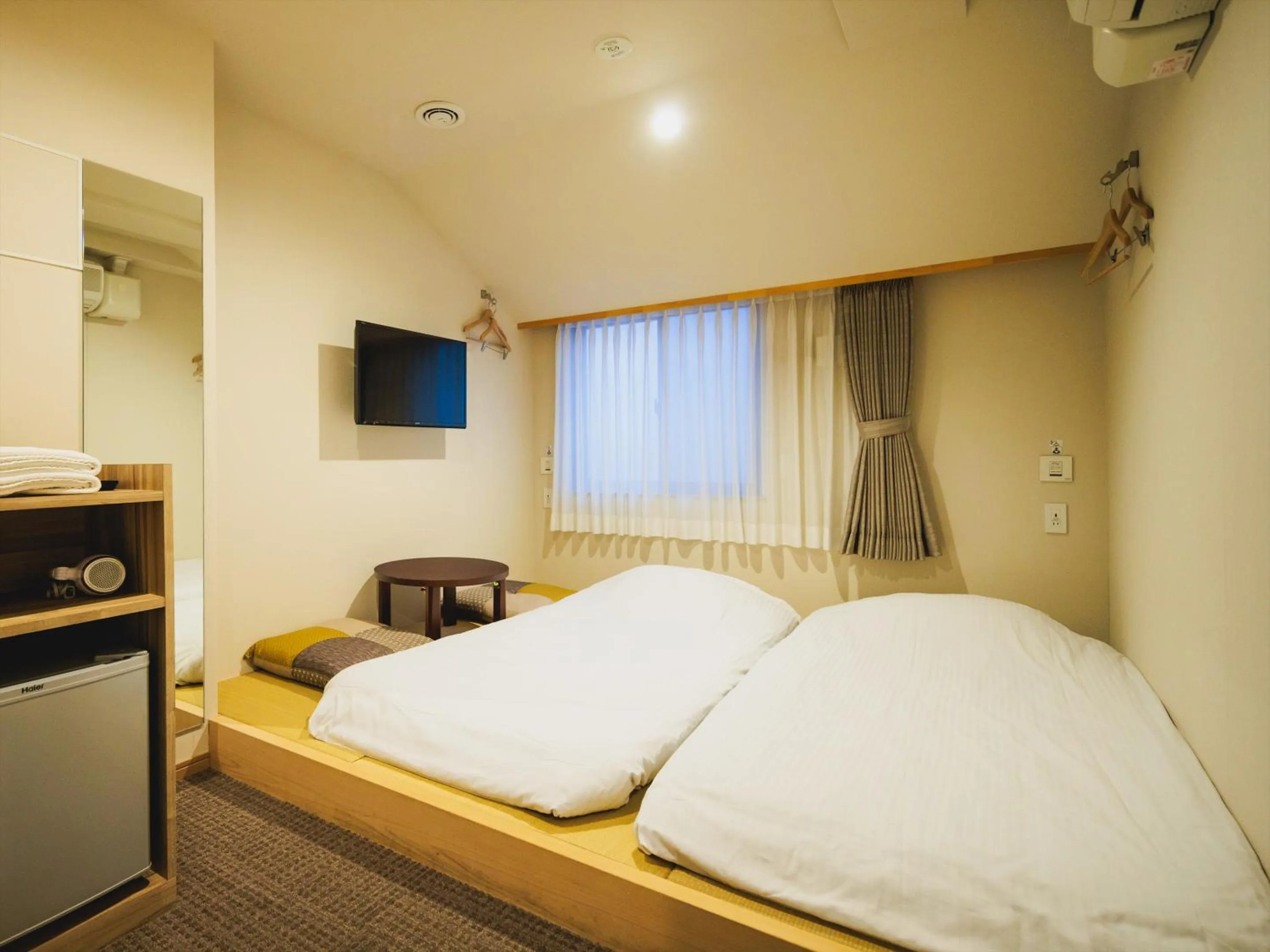 Photo of the whole room, Bed in Giappo Franca Kyoto
