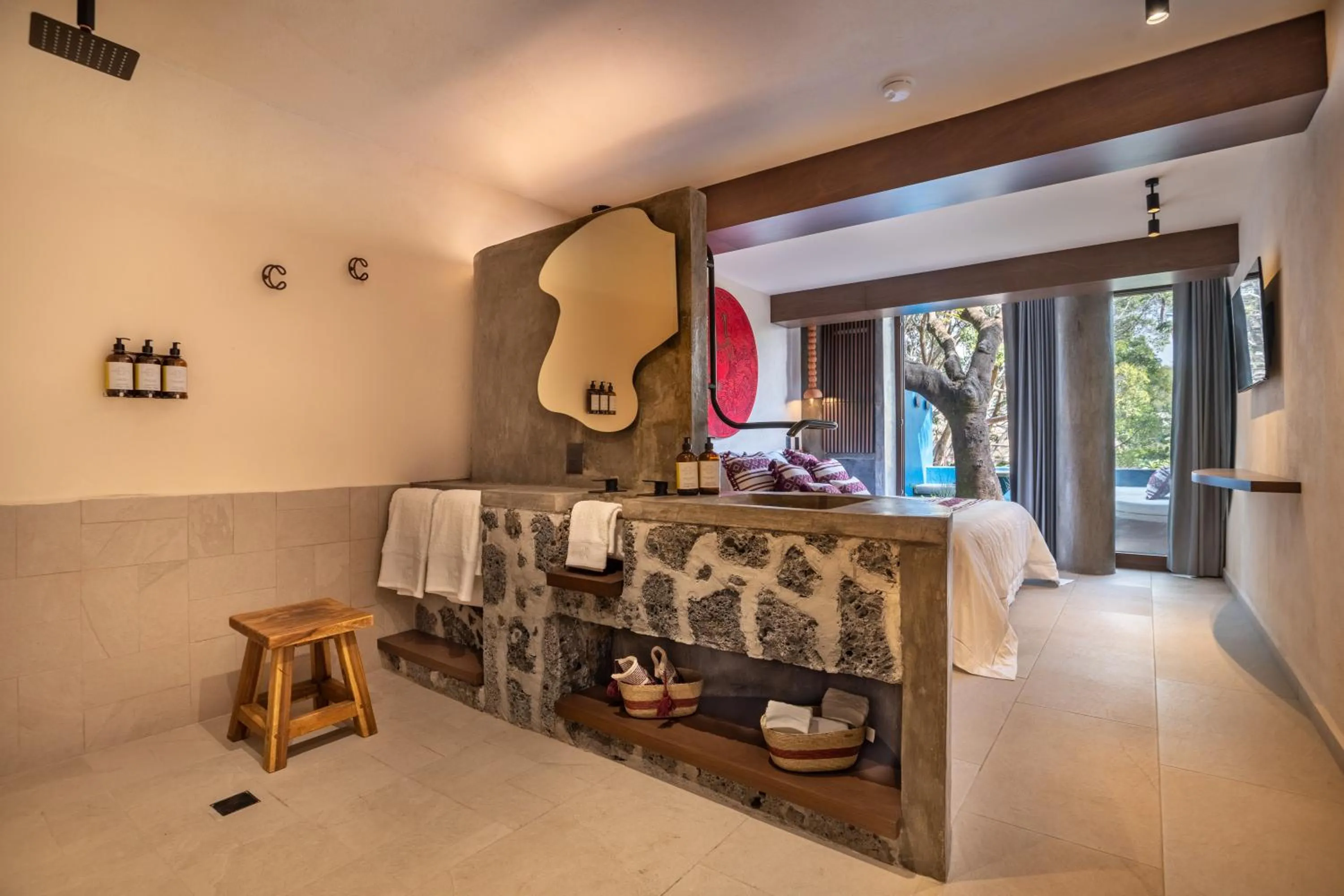 Suite with Terrace in Casa Cristina Fresh Boutique Hotel