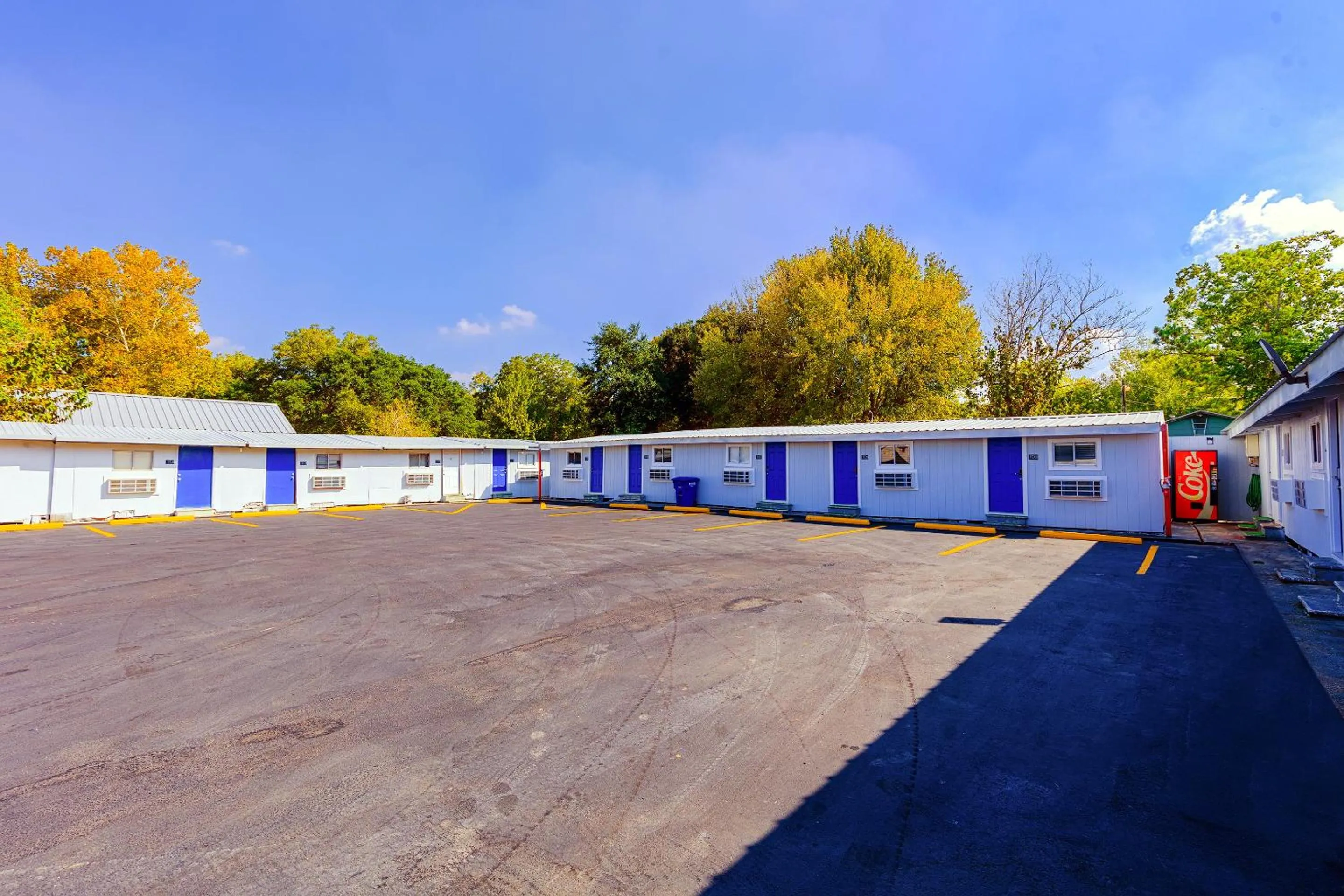 Property building in Sands Inn