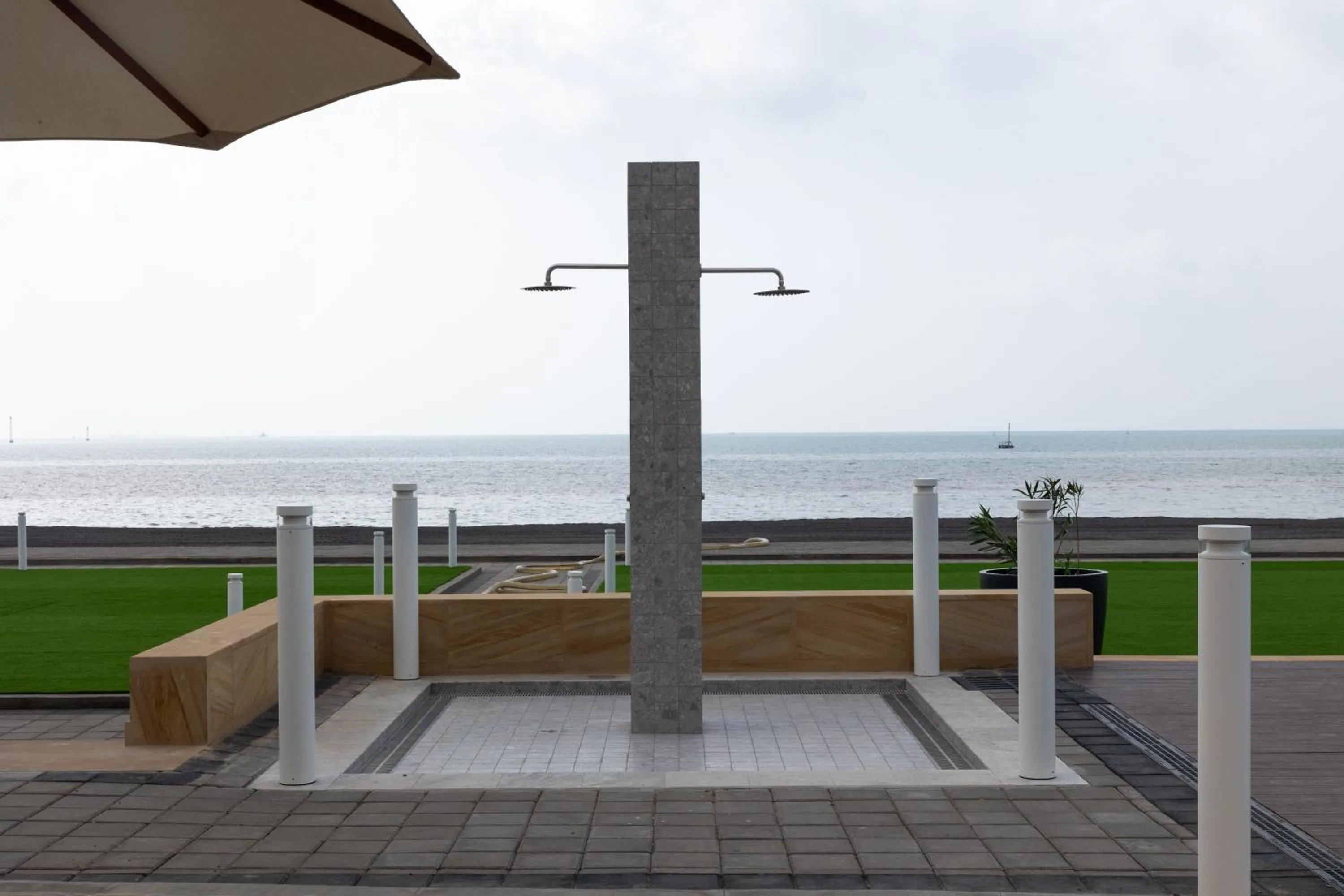 Swimming pool in Djibouti Ayla Grand Hotel & Mall