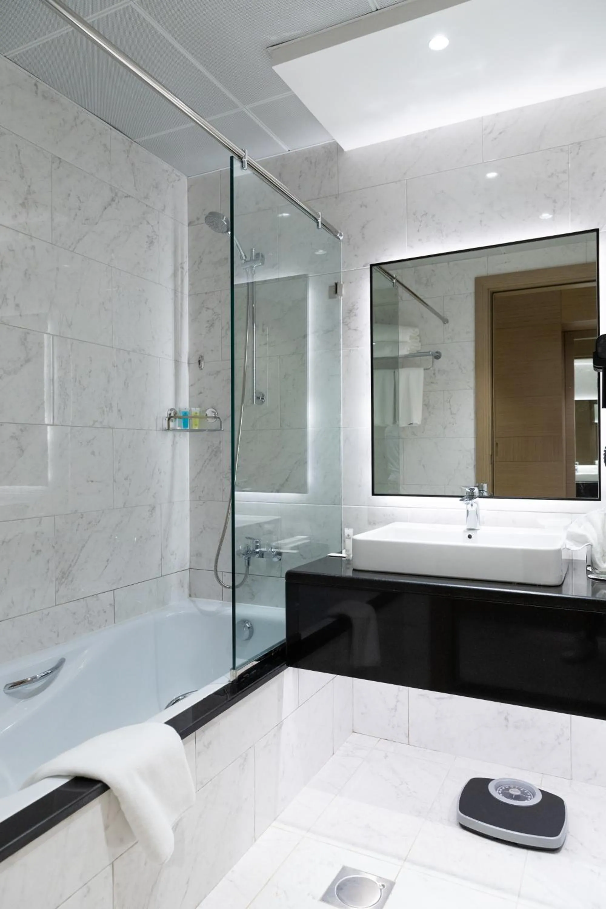 Shower in Djibouti Ayla Grand Hotel & Mall